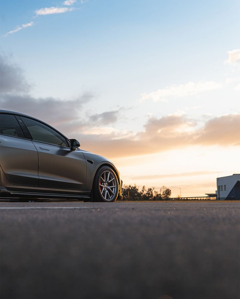 祝大家周末愉快！

🚗 @rawthemonster_ 
🏡 FL @teslaclubofamerica