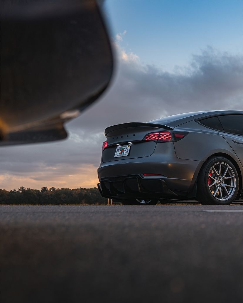 祝大家周末愉快！

🚗 @rawthemonster_ 
🏡 FL @teslaclubofamerica