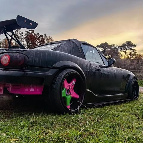 你好,这是静态的吗?不,我是帕特里克!⭐️:@bloody_mx5
。
#️⃣ #miatahub #️⃣
#miata #mx5 #miatagang #miatalove #miatalife #
