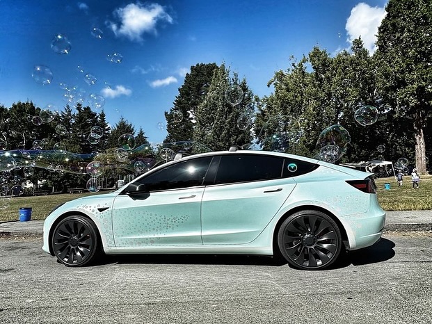 感谢上帝，今天是星期五

🚗 @spark.bait 
🏠 CA @teslaclubofamerica