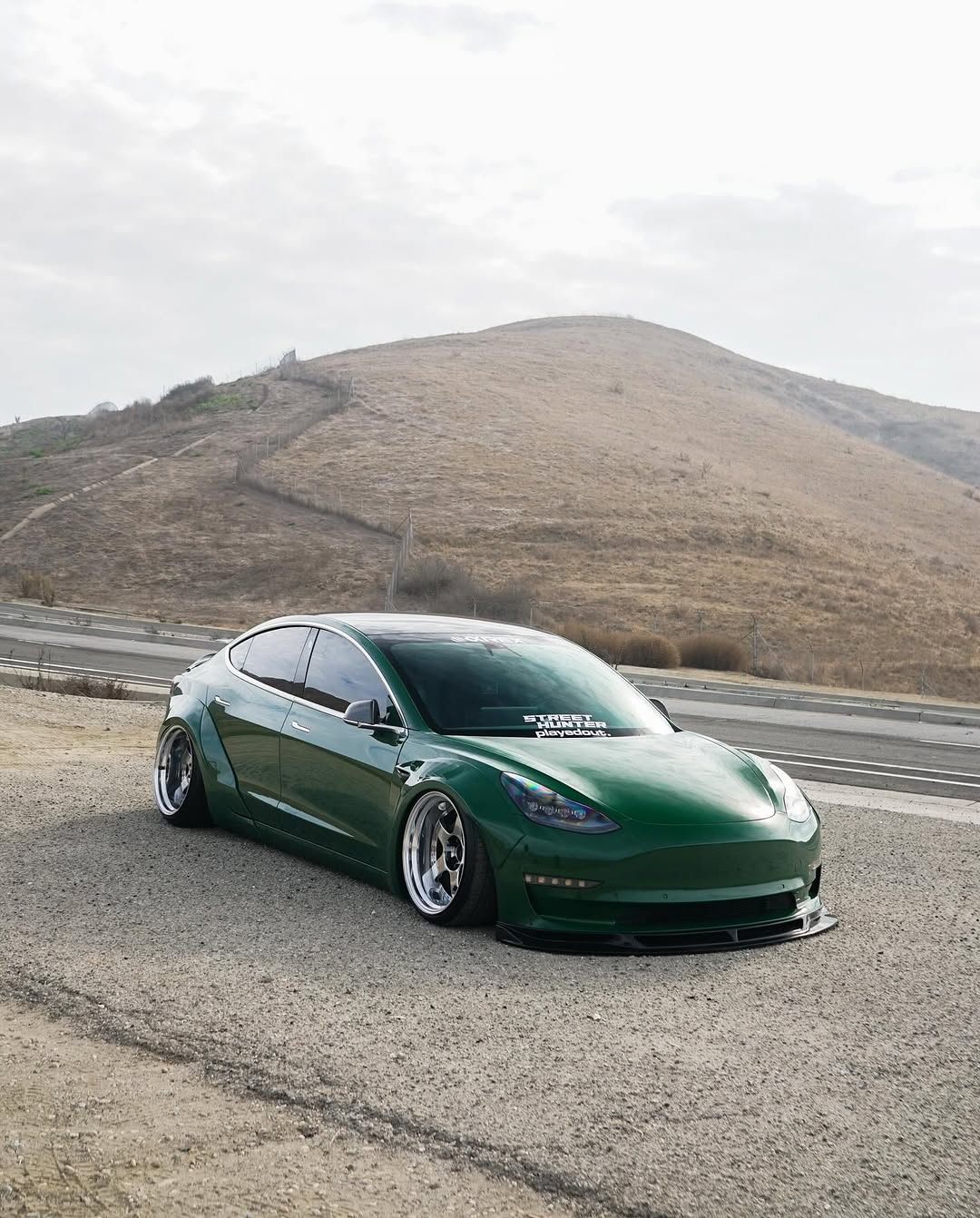 SP1 的 >

-
🎪：@playedout.la
包装安装：@autoworks@autoworkssocalnsion 安装：@AIrrIDeequiPMent #bag@airrideequipment安装：@sagewindowtint
唇形套件：@streethunt@sagewindowtintebody：@freakmotorspor@streethuntersdesignsa
AIr 悬挂袋：@univer@freakmotorsportnsion 管理：@AIr@alpharexusamance
车轮：@ssrwheels SP1
W@universalairand PARts：@VRwheels
包装：@inozotek V@air_lift_performanceotors：@r1concepts #teamR1@ssrwheels@vrwheels@inozotek@r1concepts @ant0lin