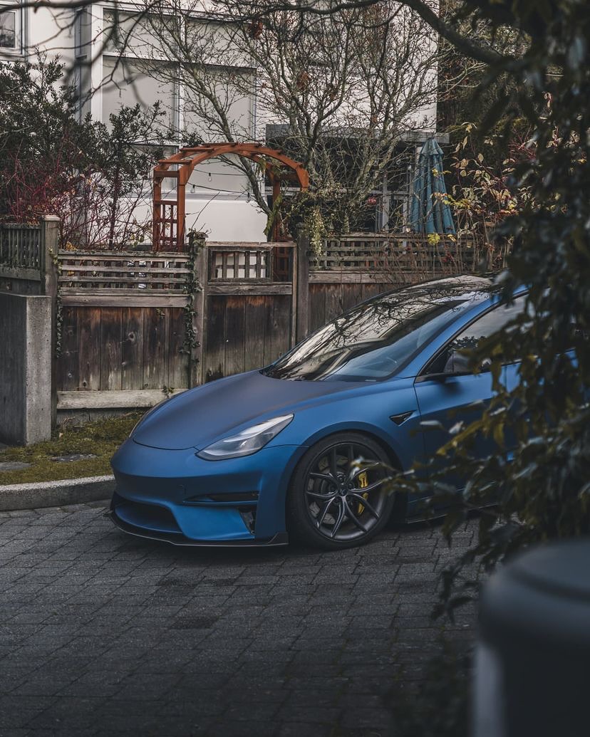 周日教堂

🚗 @afina_tm3 
🏡 BC @teslaclubofamerica