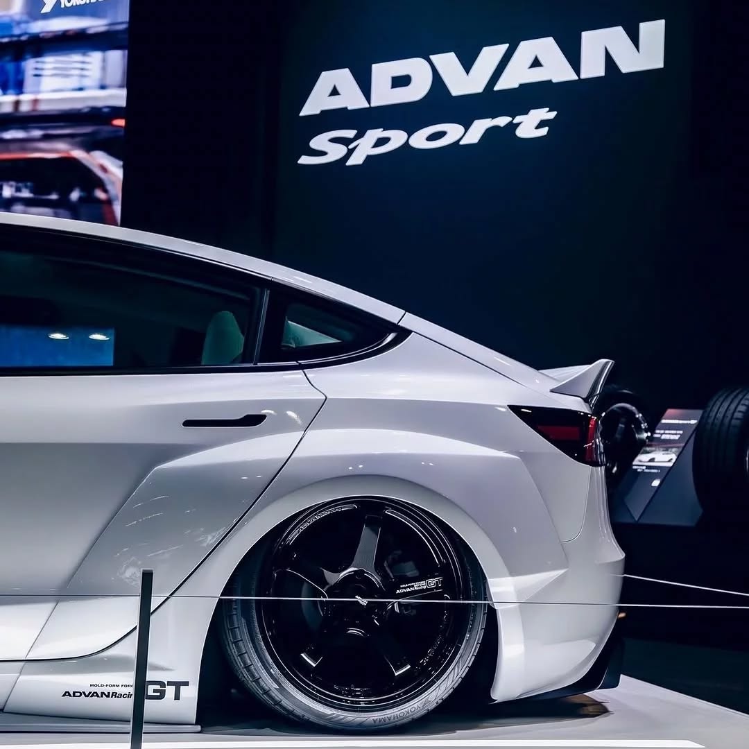 就像，评论，shARe，TAG，关注，保存和炸毁我的通知，以引起注意并在此页面中出现。 @teslanews247