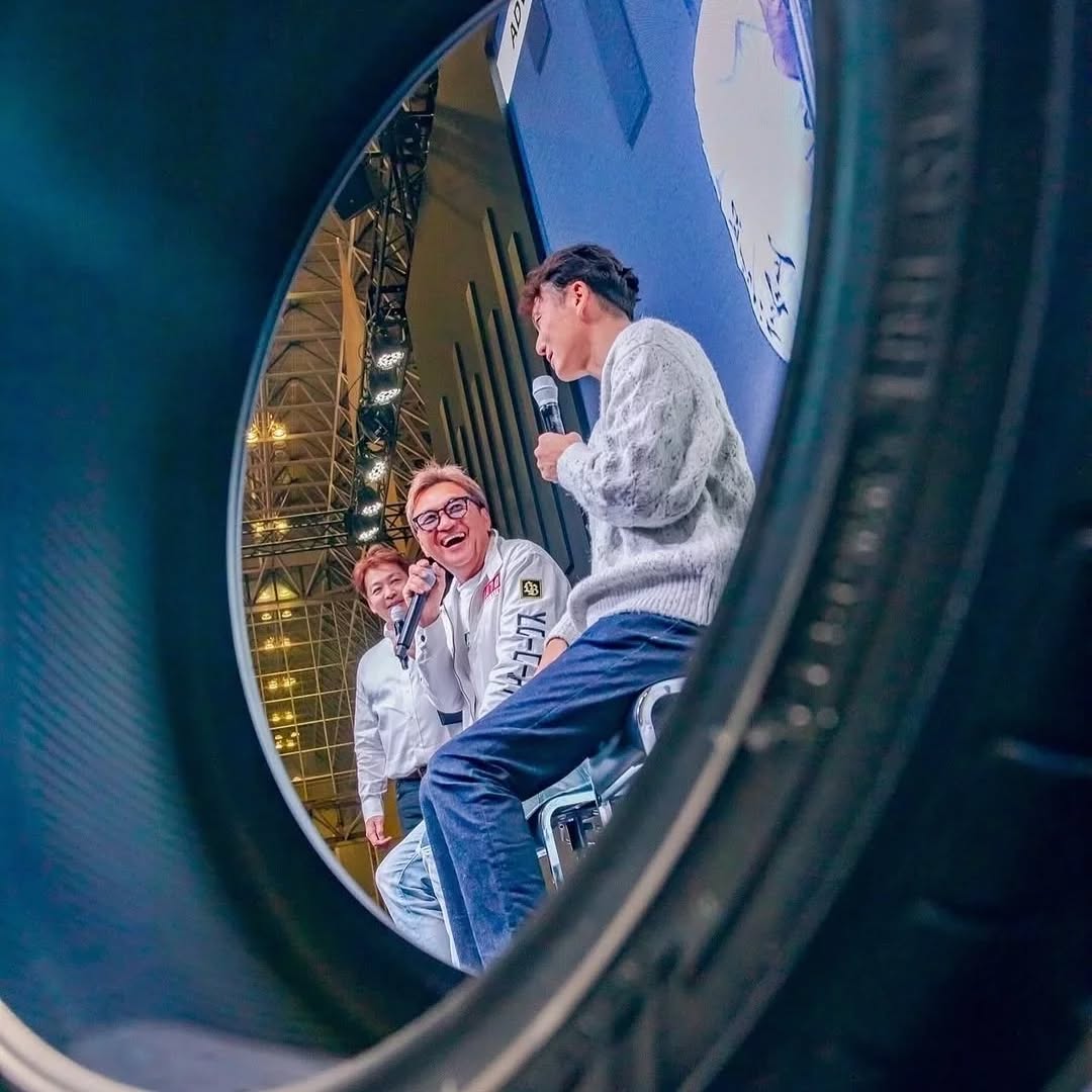 就像，评论，shARe，TAG，关注，保存和炸毁我的通知，以引起注意并在此页面中出现。 @teslanews247