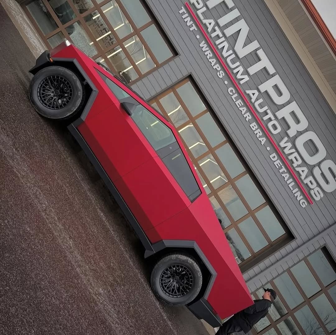 确保您一直滑动到正确 - 最佳角度😍👌 @teslanews247