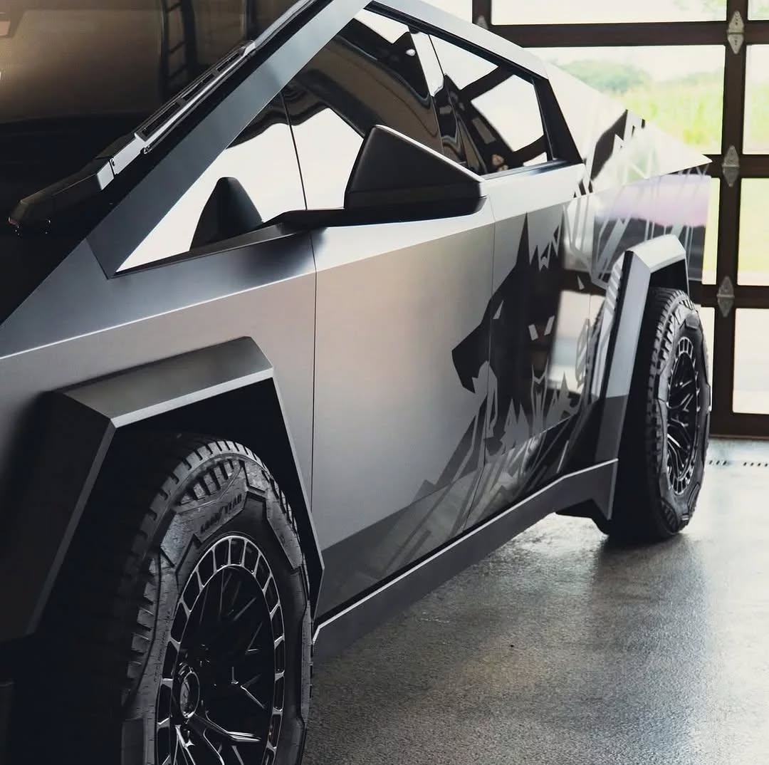 确保您一直滑动到正确 - 最佳角度😍👌 @teslanews247