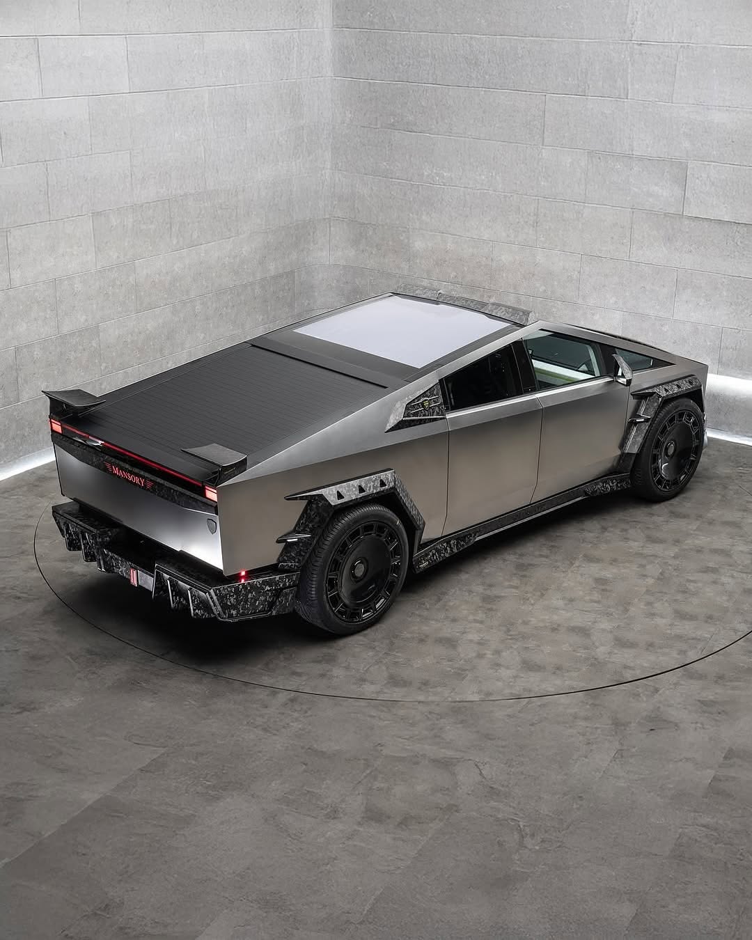 星期一ProgrAM：@mansory @teslaclubofamerica