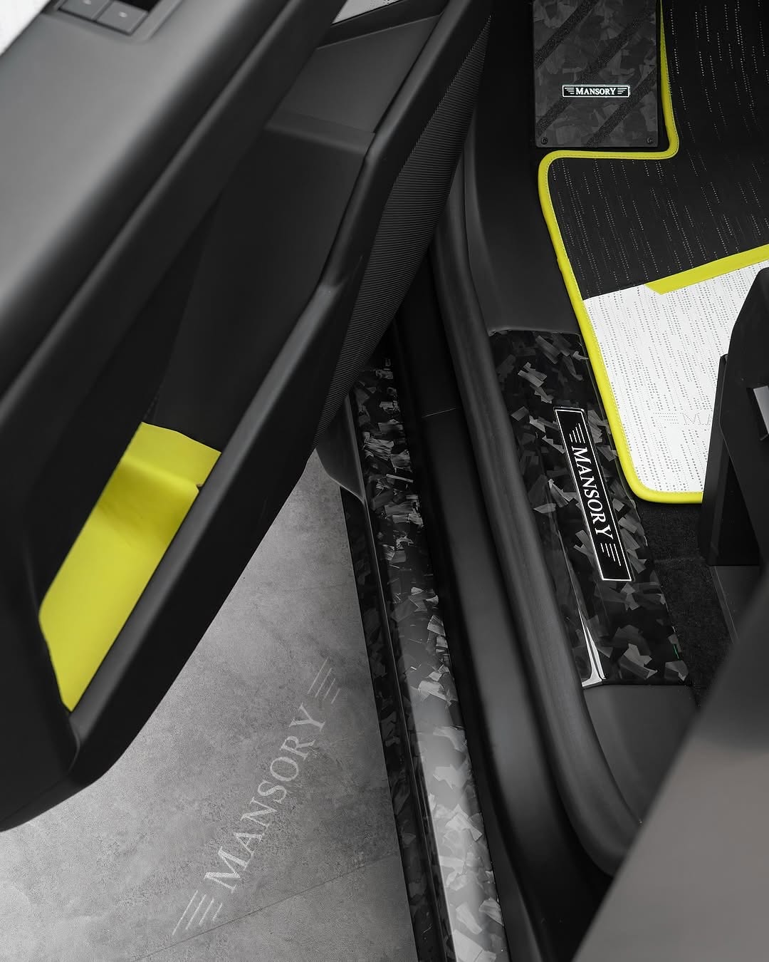 星期一ProgrAM：@mansory @teslaclubofamerica