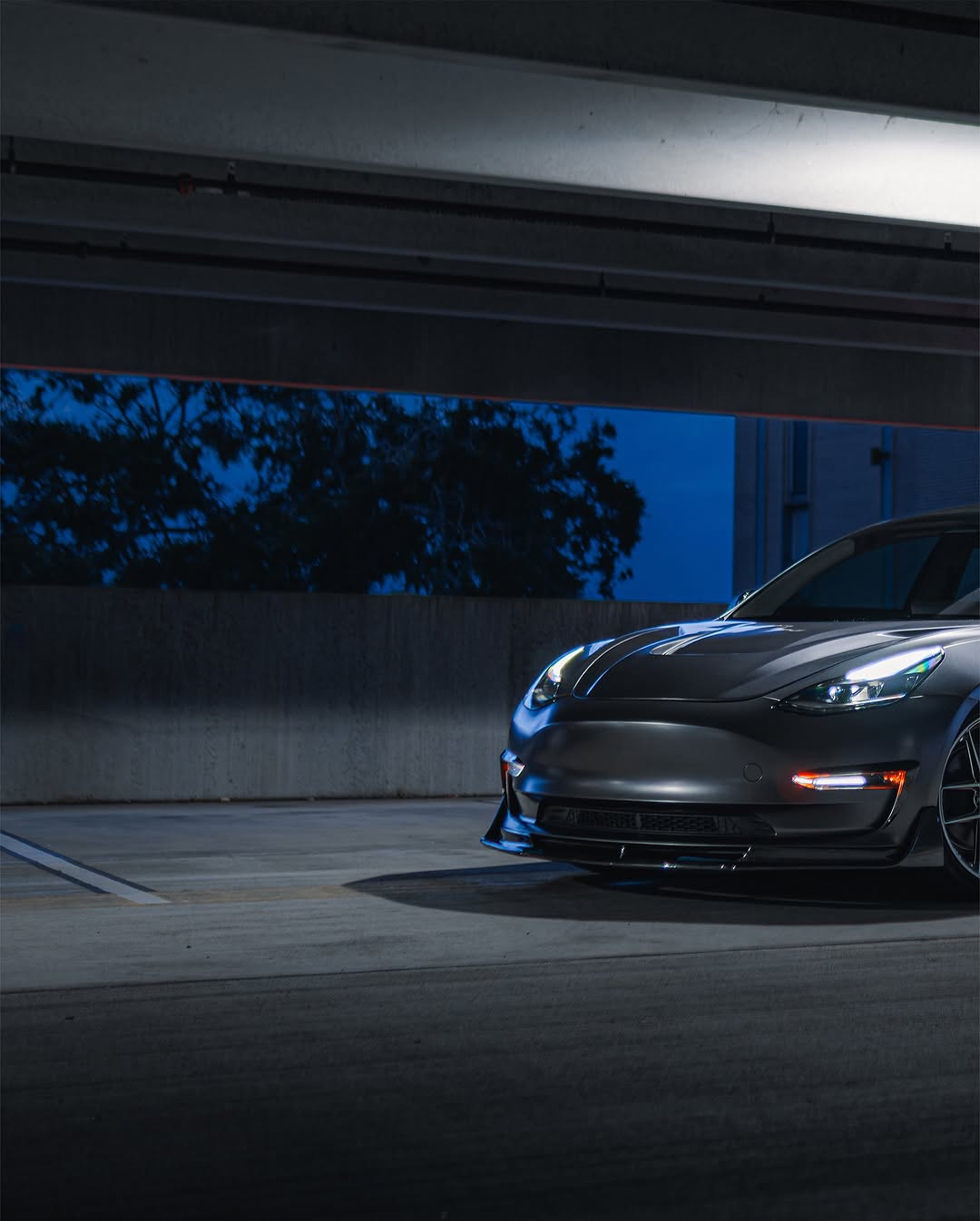 🔵在觉醒之前🔴

mods列表➡️httPS：//linktr.ee/rawthemonster

@sonyalphaA6400 + Sigma 30m F1.4

 - 
 - 
 - 
 -
#tesla #modifiedtesla #teslamotors #photography #teslamodel3 #cars #electriccar #teslalife #teslacars #teslaowner #carsofinstagram #carporn #satin #satindarkgrey #wrap #car #carphotography #sonyalpha #sonya6400 #ocala #florida #robotcraftsman #vorsteiner #hre #hrewheels #sololeveling @rawthemonster_