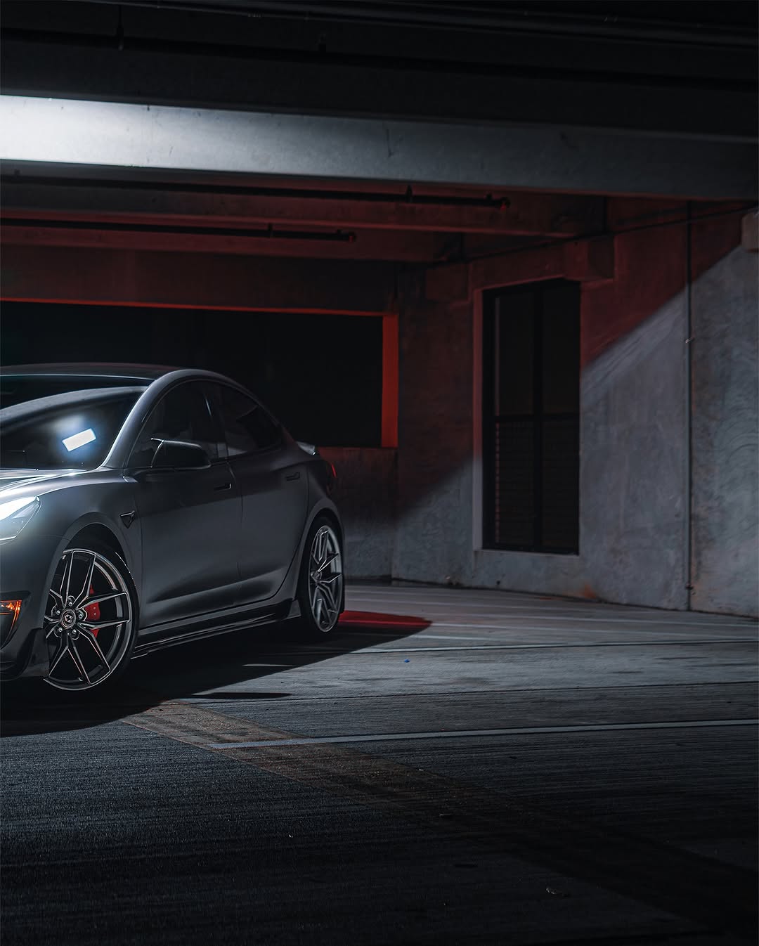 🔵在觉醒之前🔴

mods列表➡️httPS：//linktr.ee/rawthemonster

@sonyalphaA6400 + Sigma 30m F1.4

 - 
 - 
 - 
 -
#tesla #modifiedtesla #teslamotors #photography #teslamodel3 #cars #electriccar #teslalife #teslacars #teslaowner #carsofinstagram #carporn #satin #satindarkgrey #wrap #car #carphotography #sonyalpha #sonya6400 #ocala #florida #robotcraftsman #vorsteiner #hre #hrewheels #sololeveling @rawthemonster_