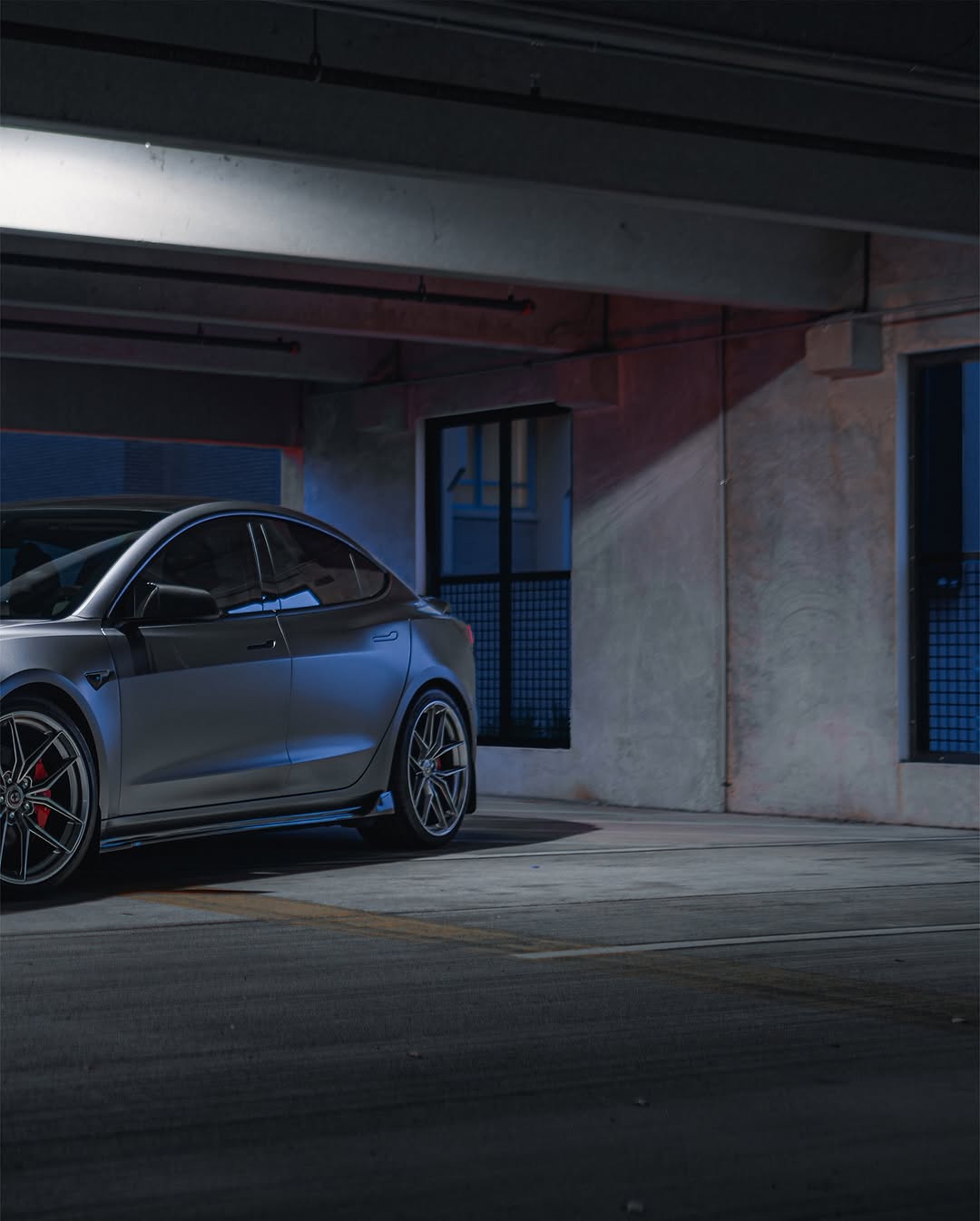 🔵在觉醒之前🔴

mods列表➡️httPS：//linktr.ee/rawthemonster

@sonyalphaA6400 + Sigma 30m F1.4

 - 
 - 
 - 
 -
#tesla #modifiedtesla #teslamotors #photography #teslamodel3 #cars #electriccar #teslalife #teslacars #teslaowner #carsofinstagram #carporn #satin #satindarkgrey #wrap #car #carphotography #sonyalpha #sonya6400 #ocala #florida #robotcraftsman #vorsteiner #hre #hrewheels #sololeveling @rawthemonster_