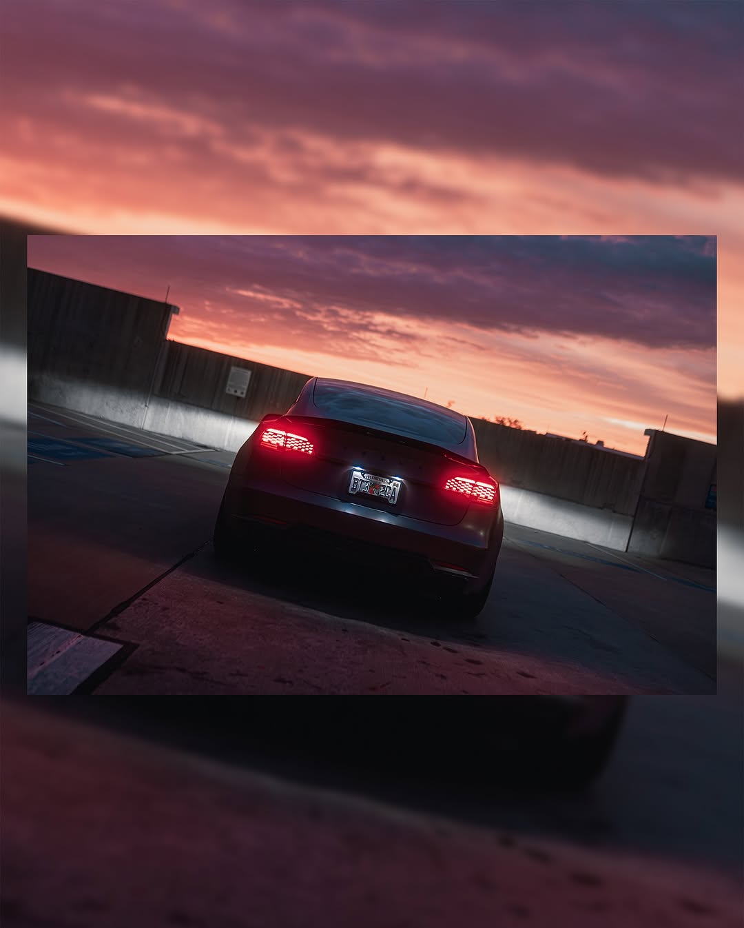 天生夜间。在dARkness中锻造。

mods列表➡️httPS：//linktr.ee/rawthemonster

@sonyalphaA6400 + Sigma 30m F1.4

 - 
 - 
 - 
 -
#tesla #modifiedtesla #teslamotors #photography #teslamodel3 #cars #electriccar #teslalife #teslacars #teslaowner #carsofinstagram #carporn #satin #satindarkgrey #wrap #car #carphotography #sonyalpha #sonya6400 #ocala #florida #hre #hrewheels #vorstiener #robotcraftsman @rawthemonster_