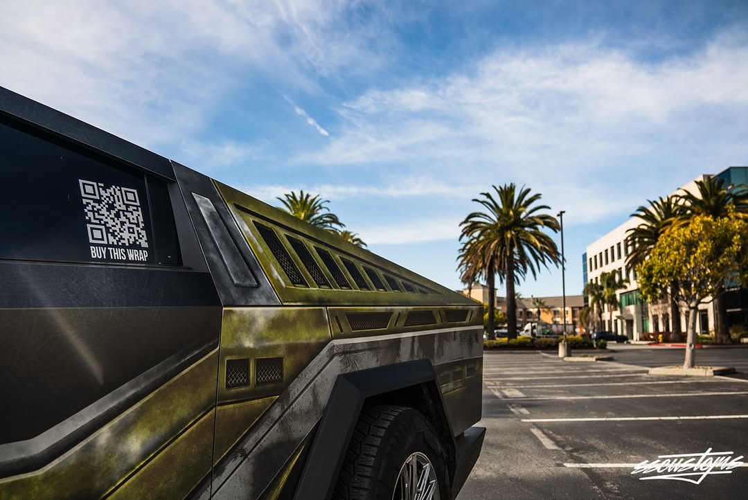 V2 Razorback Cyber​​truck包装套件在这里，它比以往任何时候都更好！ 🚗💥采用了更经过战斗测试的设计，增强的DetAILs和新鲜的Patina Elements，该升级已准备好将您的网络狂欢提升到一个新的水平。想要一些自定义的东西吗？ DM我们用LOGOs或调整来个性化您的包装，以使其成为您的独特之处。立即前往我们的Shopify，立即抓住您的！
•
•
•
___________________________________________
联系信息
（650）562-7034
销售@sscamerica.com 
___________________________________________
razorbackcybertruck #cybertruckwrap #cybertruckdesign #cybertruck #halo #CallofDuty＃vinylwr⟦2Inging#westcoastoriginal #siliconvalley＃sfbay⟦33⟧Ea#vehicleenhancementstudio #sscustudio #sscustom #wraphicdesign＃LIVERydesign#haloreach #halomemes #haloinfinte＃razorbackv2＃razorbackv2＃razorbackversion2 #explore #exploremore #viral #reels #reels＃relonmusk #elonmusk #explorer #explorer #explorer #explorer @sscustoms