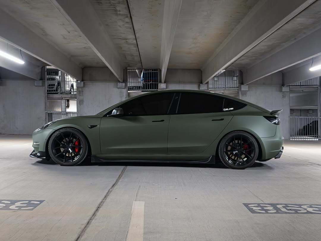 pARked不同
建造:
包装:3M MattemiletARy绿色
悬架:BC Racing BR系列
车轮:Aodhan Aff7 19x8.5
车轮垫片:20mm+25mm
SwaybARs:插电性能
REARCAMBERARMM:MountAIn通行证性能
FL控件ARMS:MountAIn通过性能
制动缸支架:MountAIn通行证性能
tAIlllights:alphARExpro系列
前雾灯:rPM特斯拉
CF方向盘:TiaLloyelf
AMBientLighting:TiaLloyelf
铝制航空盾:eBay
CF镜子CaPS:Yeslak
由Ingenext提升
#tesla #model3 #cars #houston @m3_0469