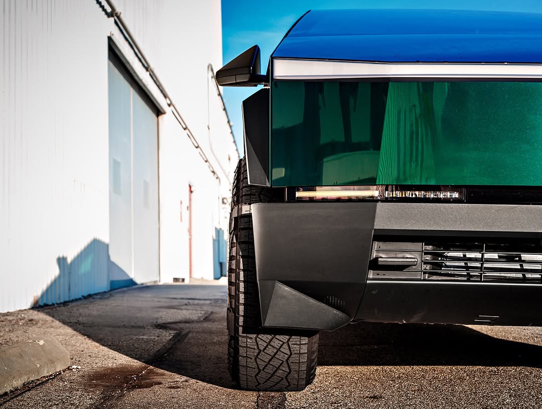 我们的Cybrhex锻造车轮具有装配，可以使您的Tesla Cyber​​truck具有OEM+姿势。 @unpluggedperformance