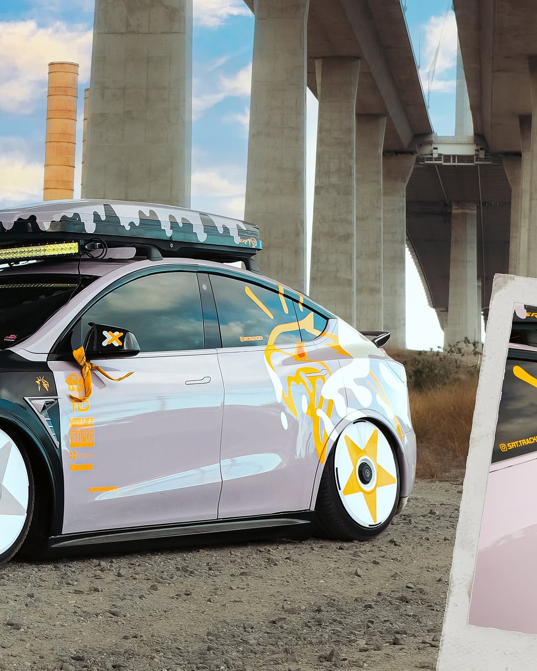 紫色Trackhawk与黄色的Brembos，我正在抓住它们像维京人一样玩耍

📸：@shotsbyshighguy 
包装： @AIMwrap
spon@aimwrapAIr_lift_performa@air_lift_performanceniceWrap_official @@iceboxxcustomsoblk_us 
•
•
@nicewrap_official@floairride@haloblk_us
#tesla #trackhawk #trackhawkjeep #teslalife #teslamodely #purple #pastelaesthetic #wraptheworld #wrapyourcar #artistryinmotion #aimwrap #teslaclub #teslaclubofamerica @srt.trackcock