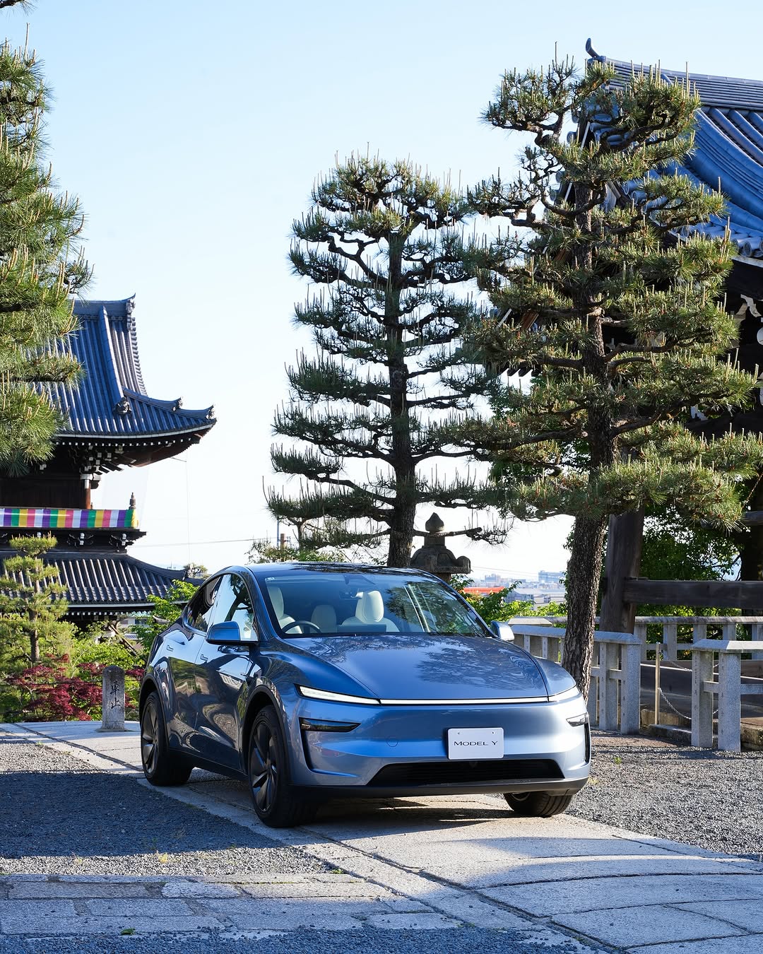 新款Model Y抵达京都。 📍 @kurodani1175 @tesla_japan 试驾预约请查看个人资料中的网址。 @tesla_japan