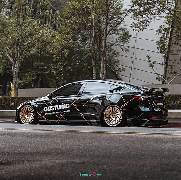 星期一节目：@custuningevtuner @teslaclubofamerica