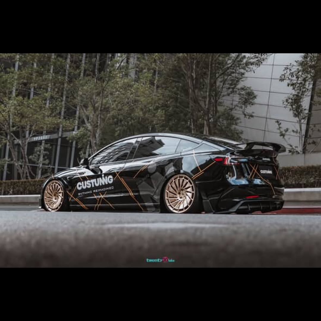 星期一节目：@custuningevtuner @teslaclubofamerica