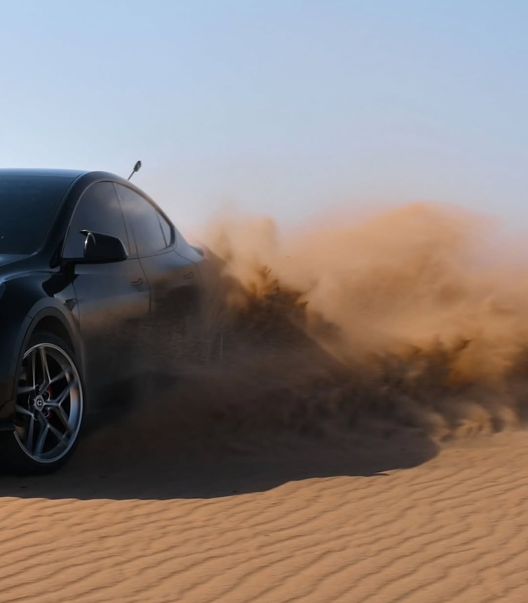 设为壁纸 🚗 @blackout_myp 🏡 CA 📸 @promo.xt5 @teslaclubofamerica