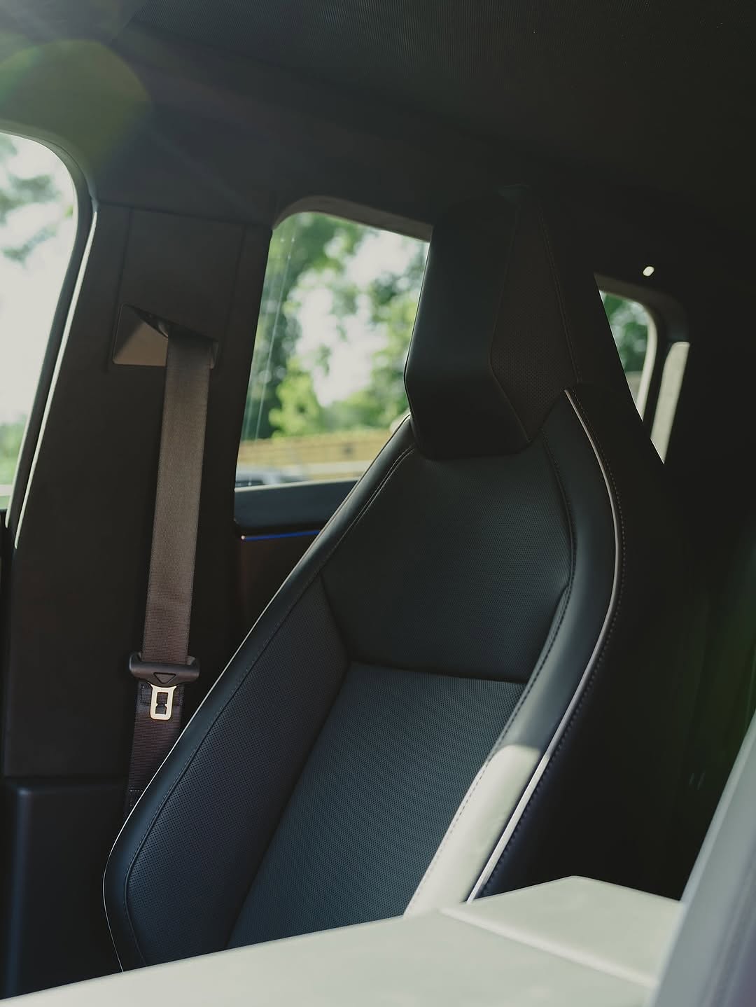 早安 📍 @detaildoctorskc 🏬 KS @teslaclubofamerica