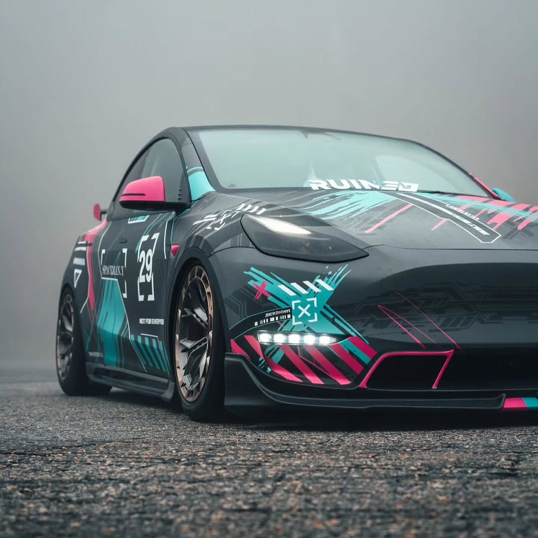 烟花后的景象 🚗 @theblackstaffe @spaceman.y 🏡 BC @teslaclubofamerica
