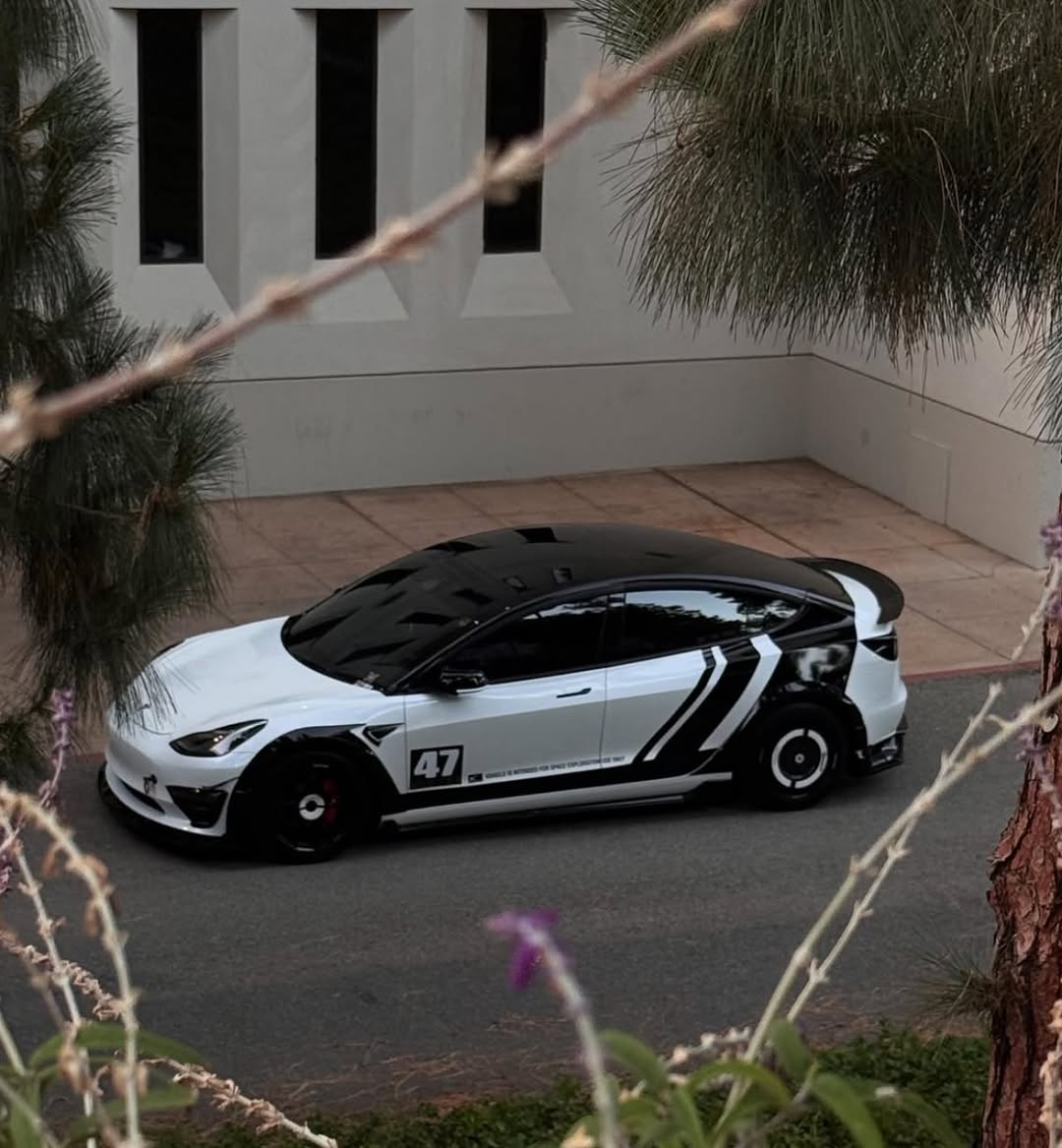 给购买贴纸的留言 📩 🚗 @big_china_51 🏡 加州 @teslaclubofamerica