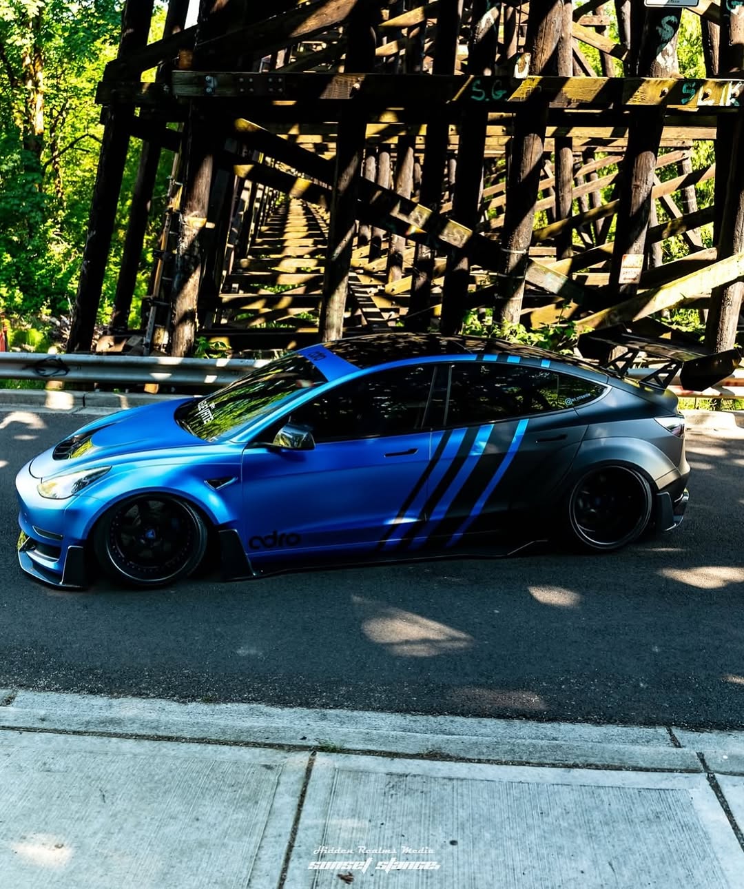 翼翼三明治 🚗 @m3_titanium 🏡 WA 📸 @hidden_realms_media @teslaclubofamerica