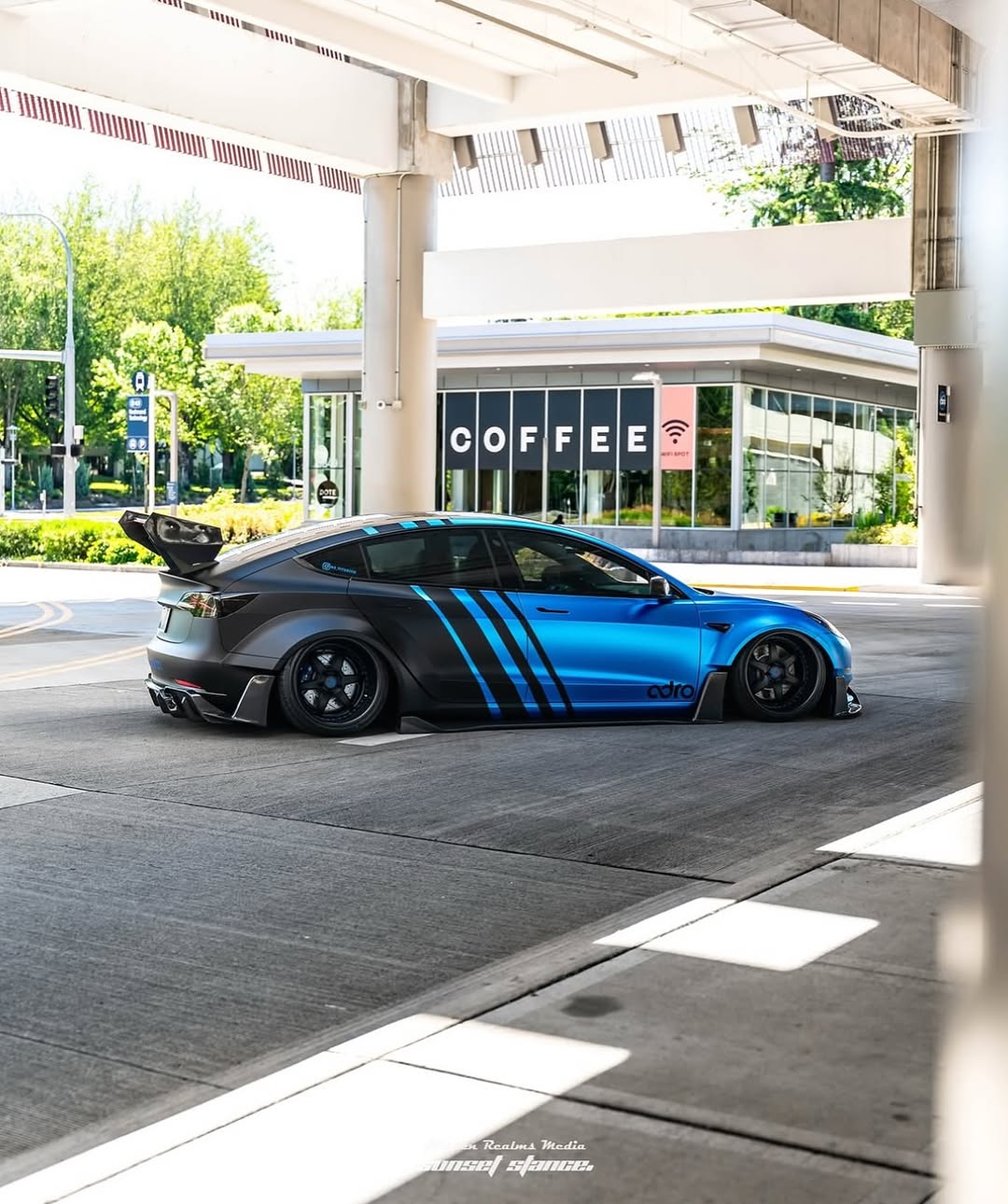 翼翼三明治 🚗 @m3_titanium 🏡 WA 📸 @hidden_realms_media @teslaclubofamerica