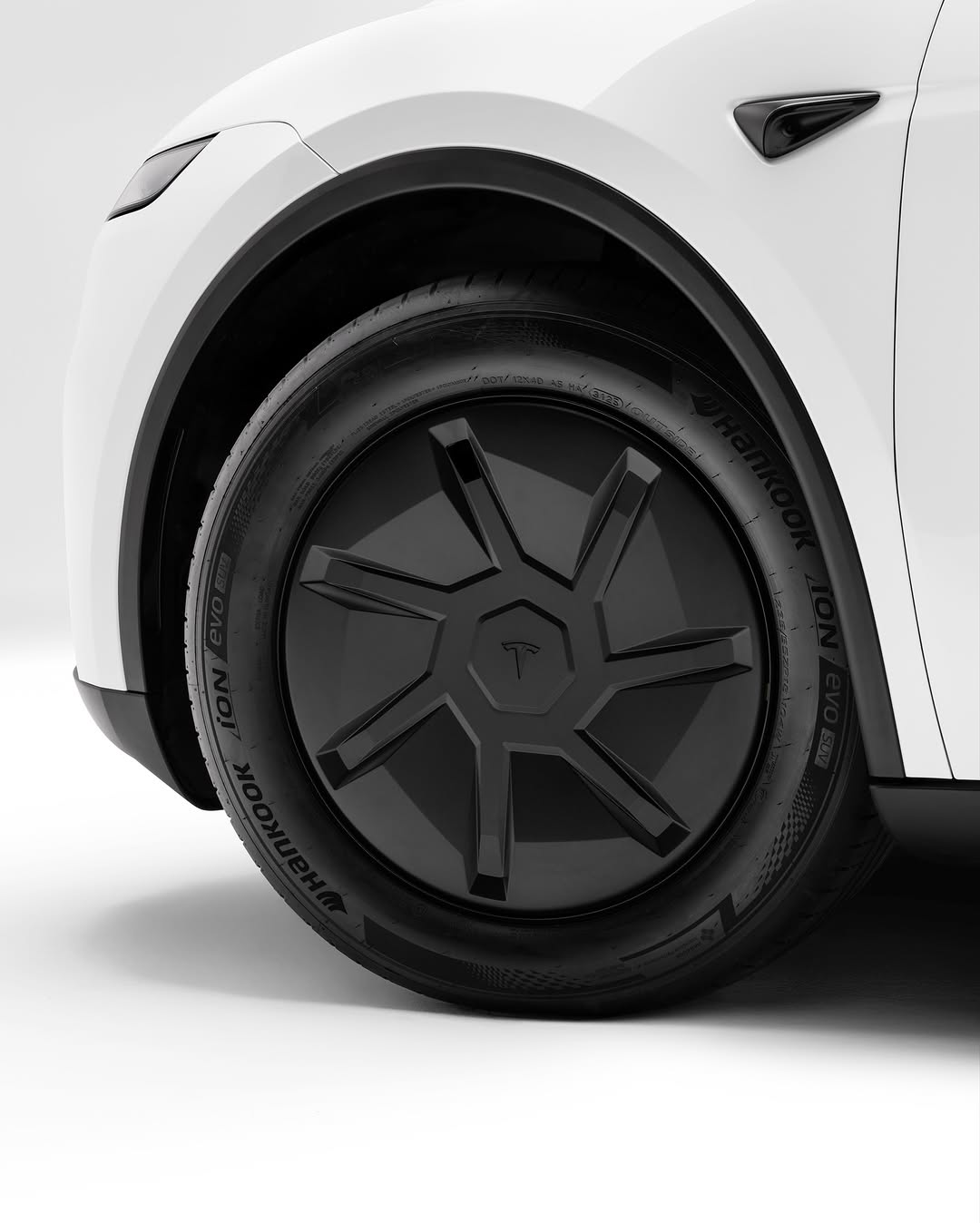 录音室的标准配置 @teslamotors