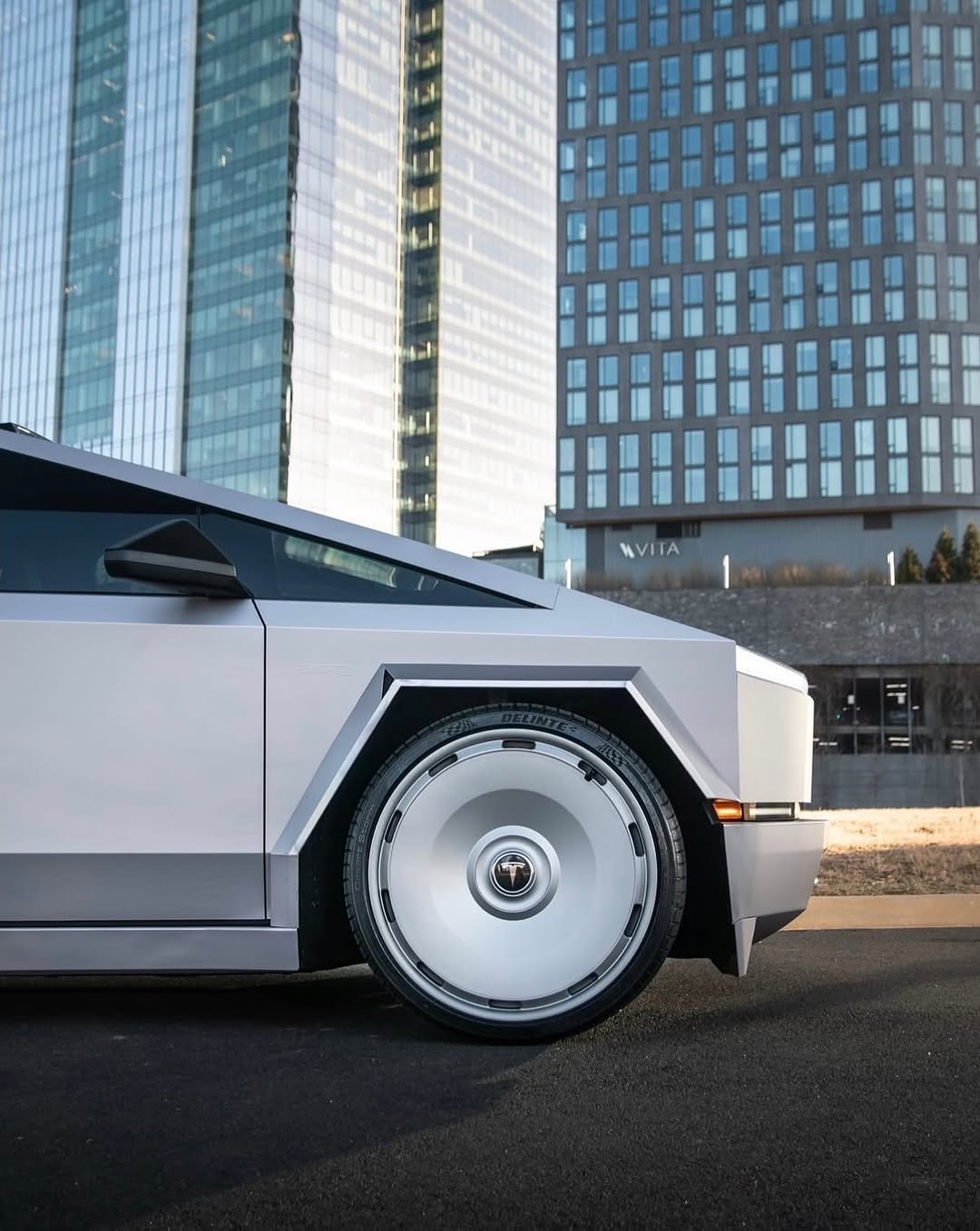 今天星期几？ 🛻 @c2collab 🏡 VA 📸 @laprimadc @teslaclubofamerica