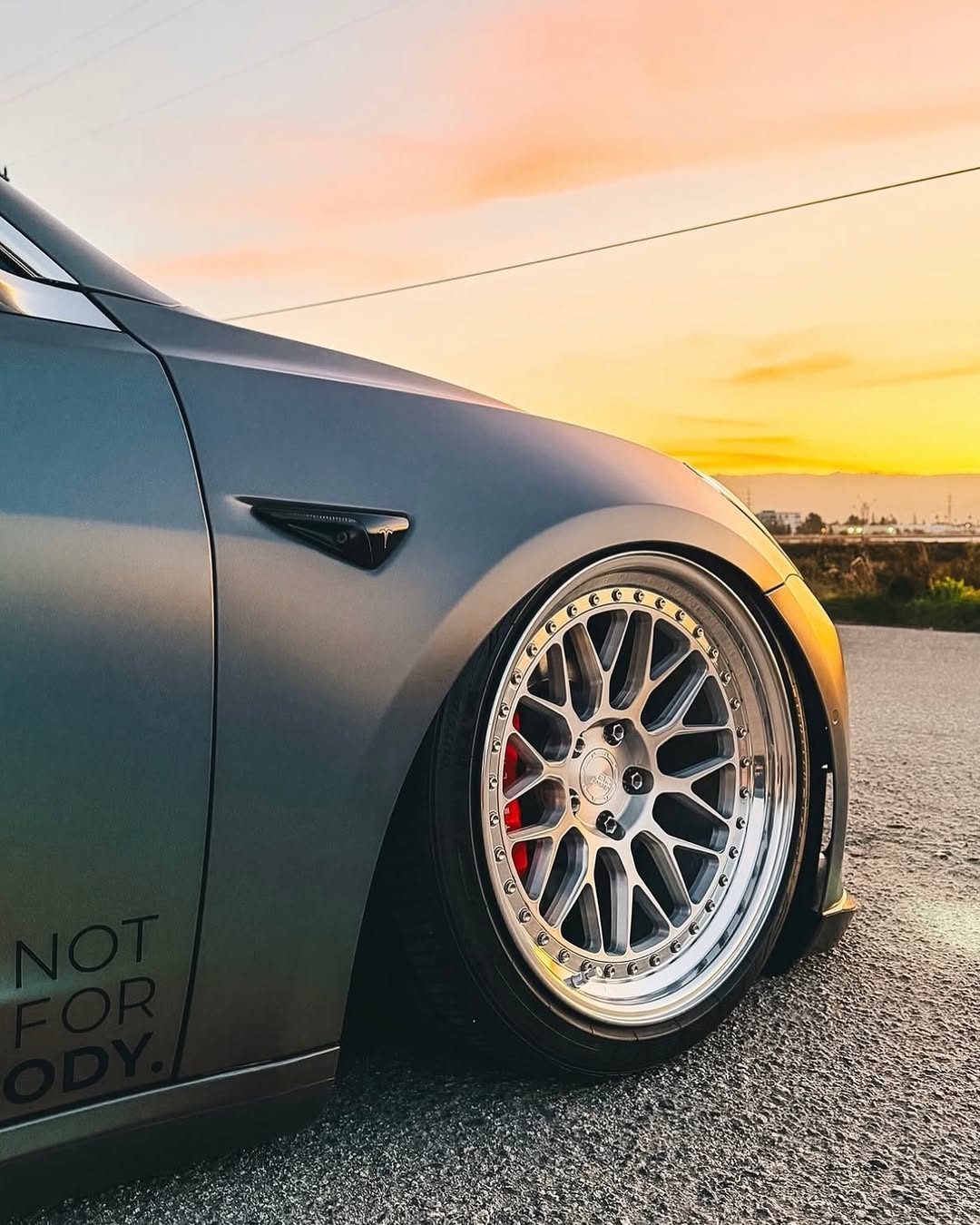 今天星期几？ 🚗 @m3p_gio 🏠 加州 @teslaclubofamerica