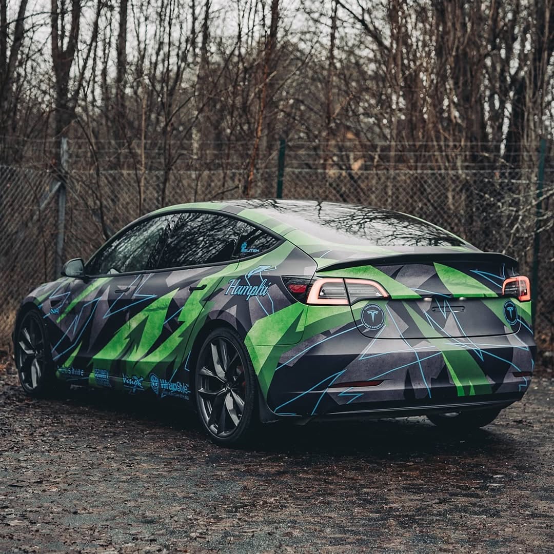 👉🏼 橙色乌龟 “乌龟在哪？” 🐢 别问我——你这辆汽车肯定不会因为这个疯狂的贴膜而变慢。 😂😅 @wrapstock