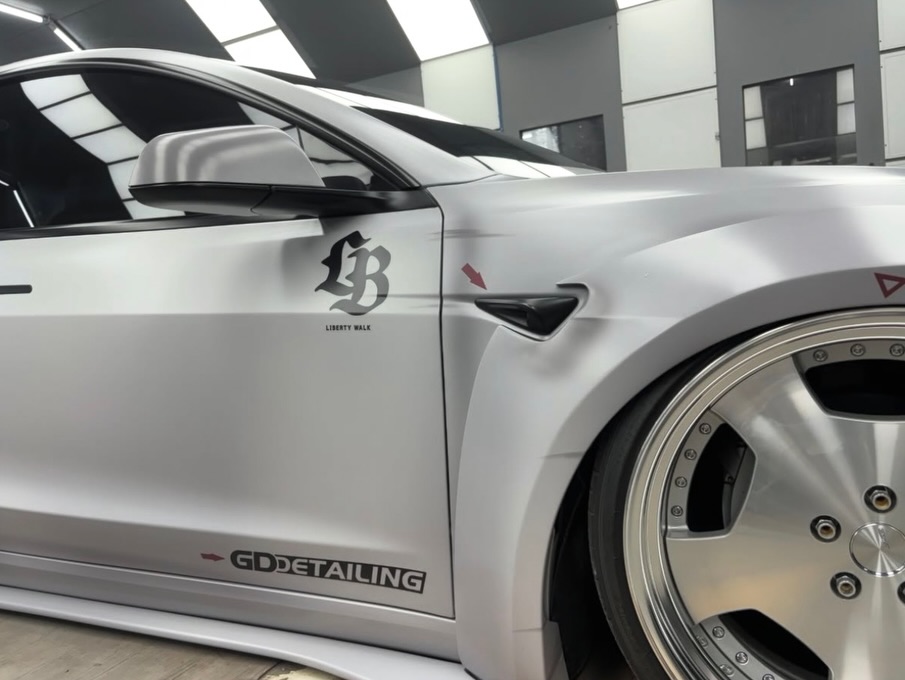 周一节目：自由步行 🚗 @_ren.chen 🏡 TW 📸 @gd_230 @teslaclubofamerica