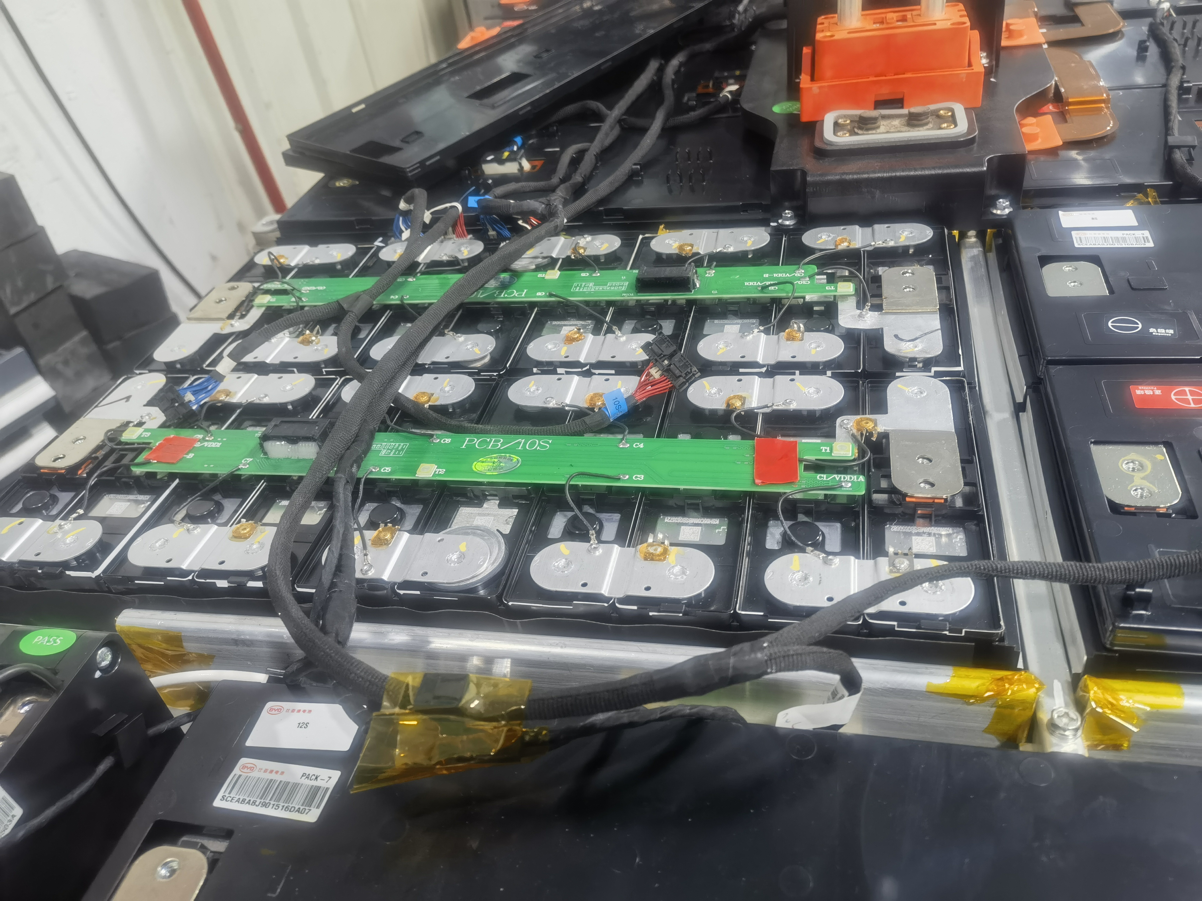 电池包采集线损坏更换