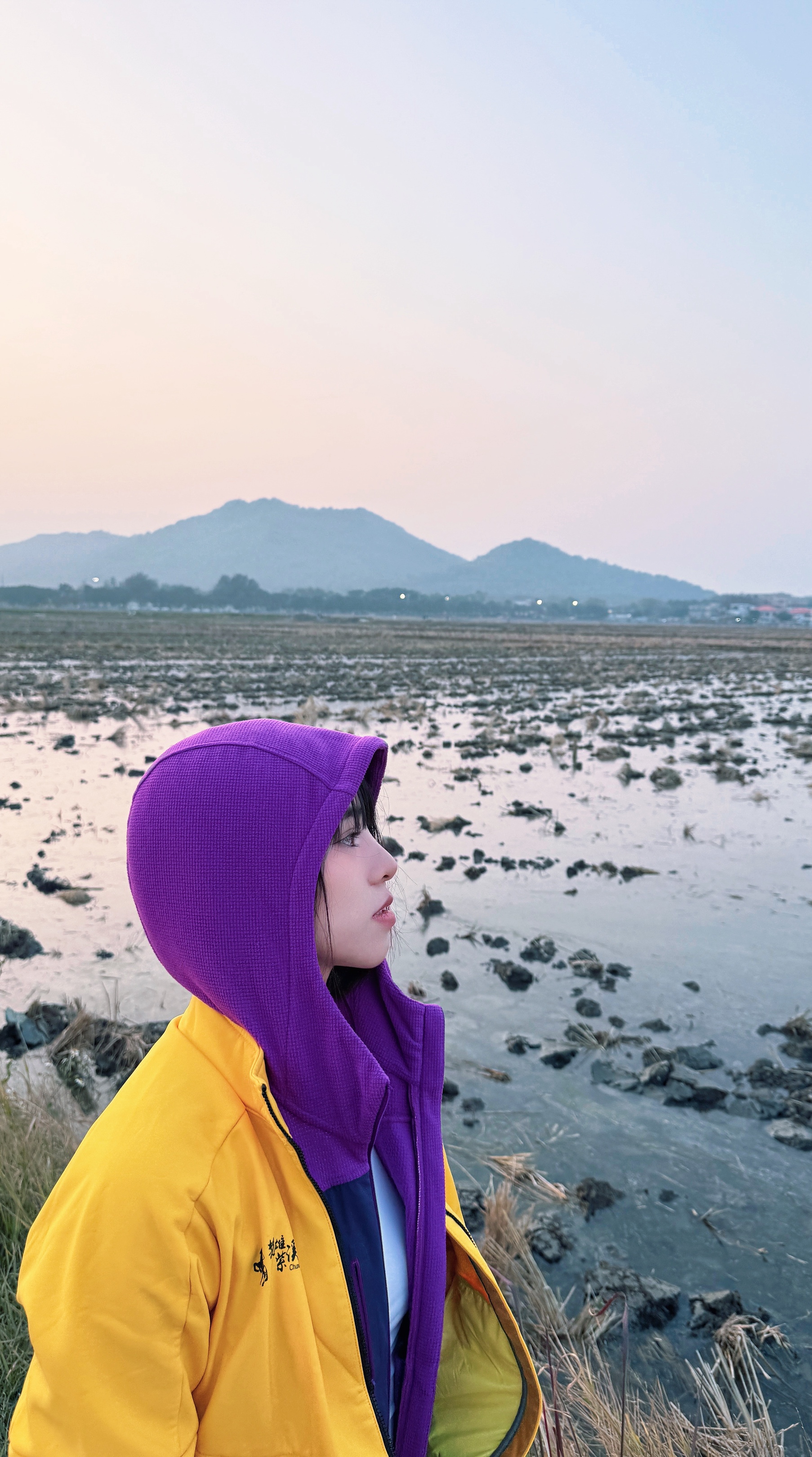 喜欢哥就直说 显得你很有品味