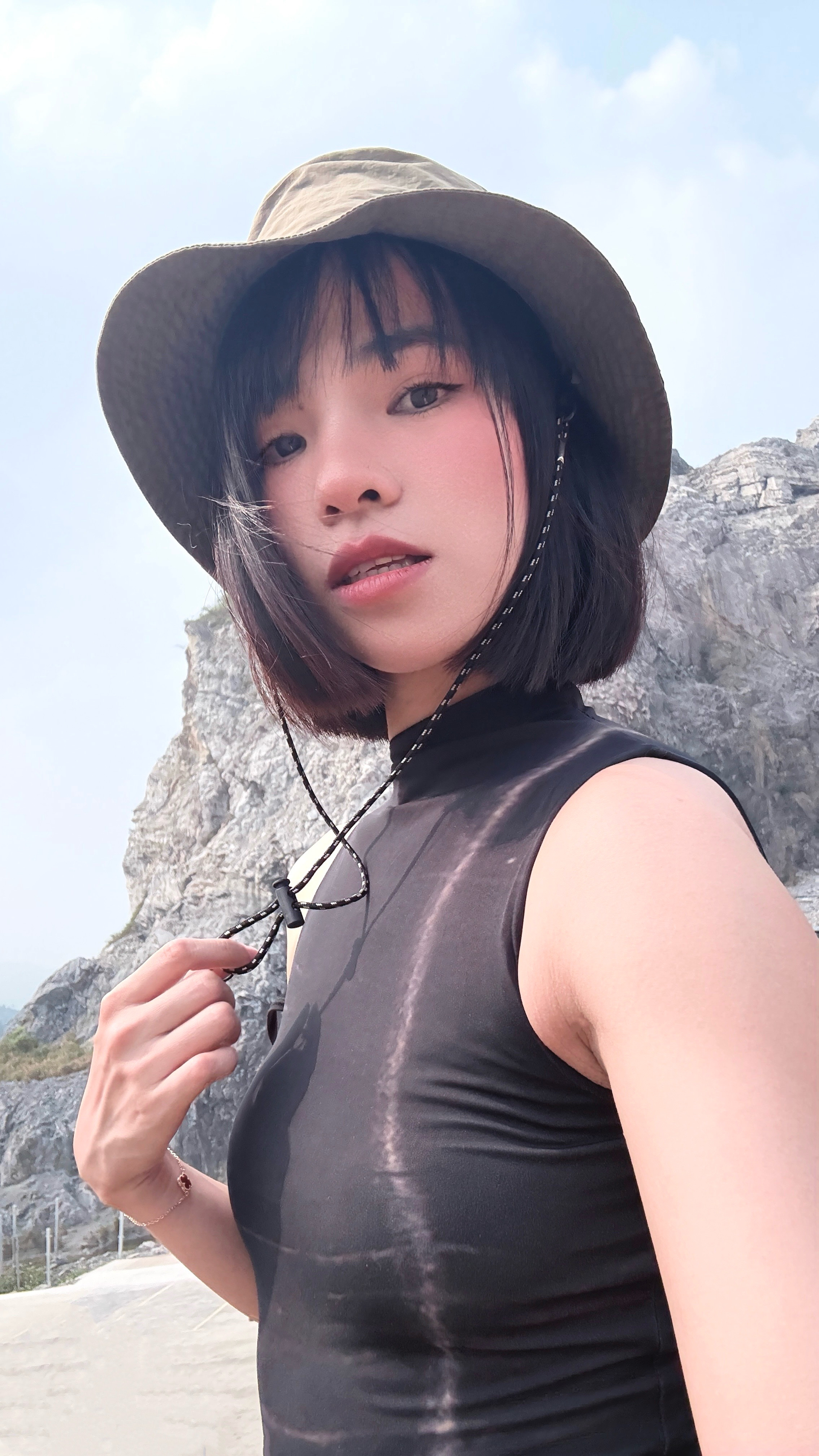 我没办法一直有趣 就像有一天你会发现我很久没找你了