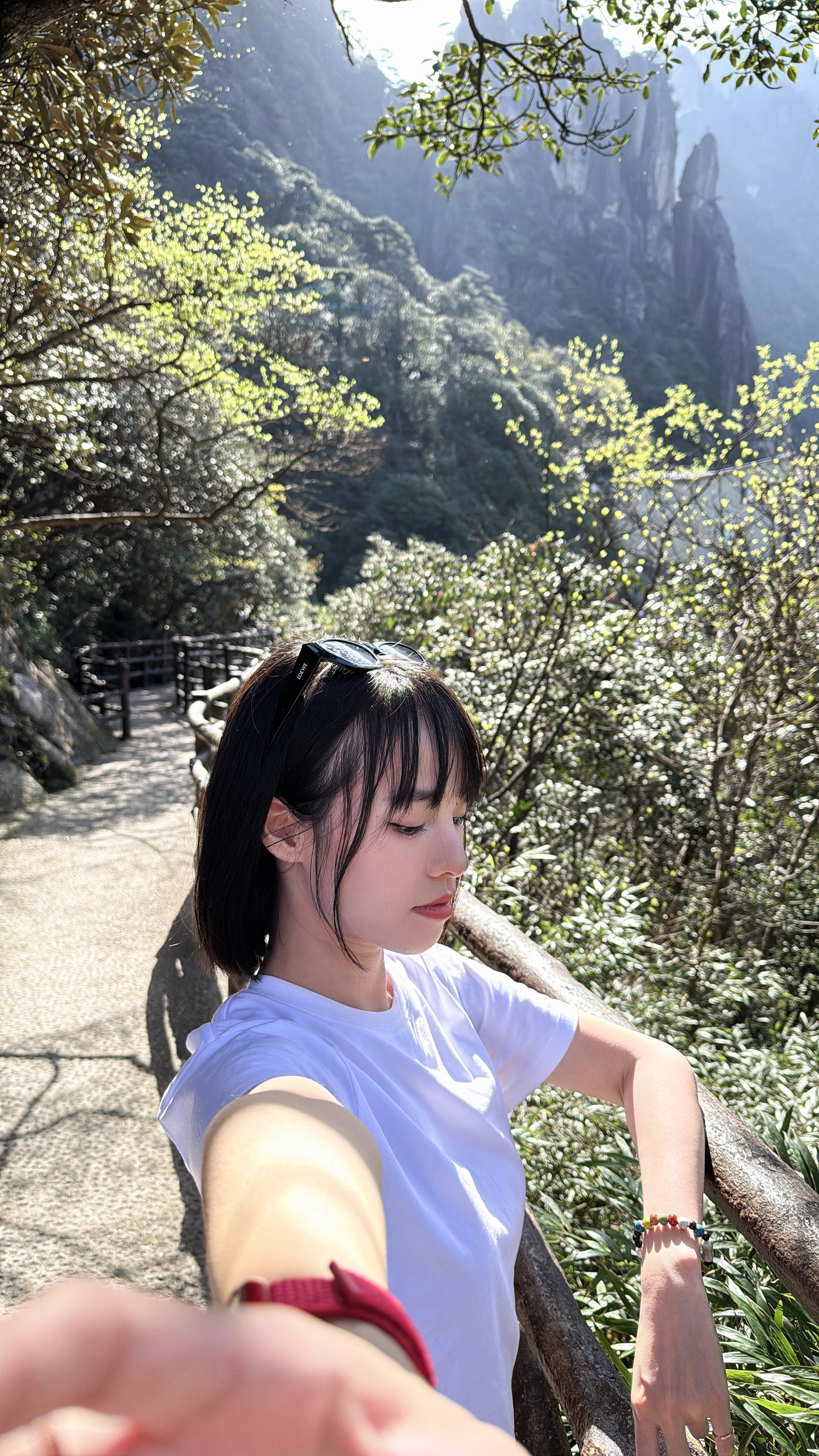 揽胜遍五岳，绝景在三清。
今日份的三清封神啦～
记录全程9小时，18km，爬升1500m。