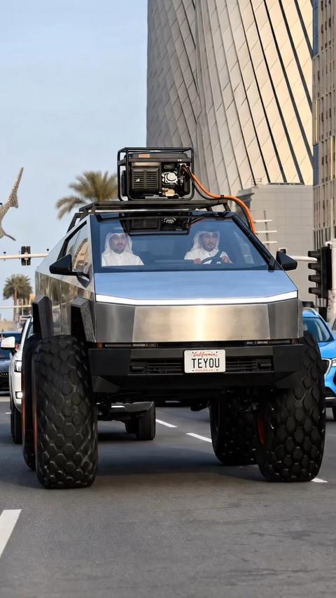 土豪大脚Cybertruck