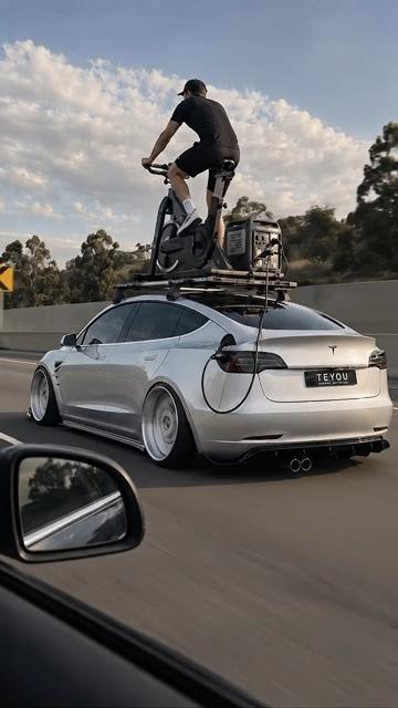 疯狂的电单车