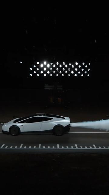 特斯拉Roadster 2开启冷气推进器0-60mph 加速仅1秒