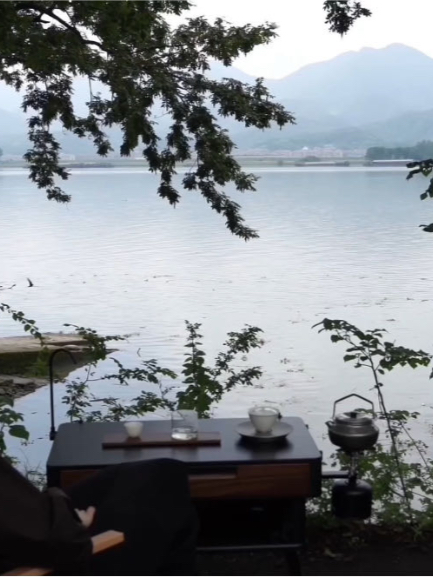 看到合适的风景
拿出相行 不废周章
随时开启茶🍵或者咖啡☕️时光
#特斯拉周边好物 #喝茶 #户外茶事 #特斯拉车主日记 