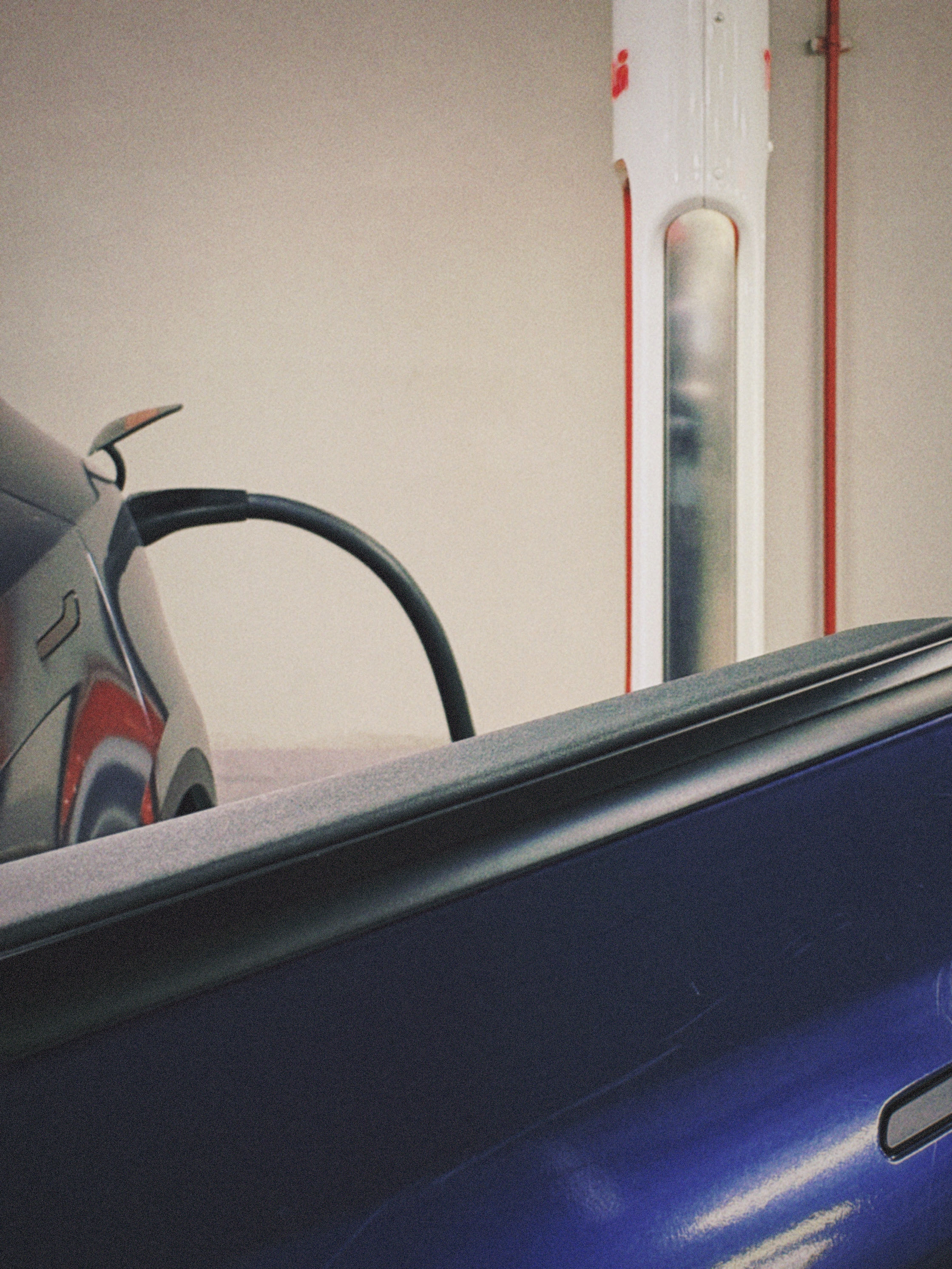 有没有杭州特斯拉车主想加入组织的～
线上线下一起玩儿。大家经常聚在一起活动兜风。
杭州特斯拉纯净车主群