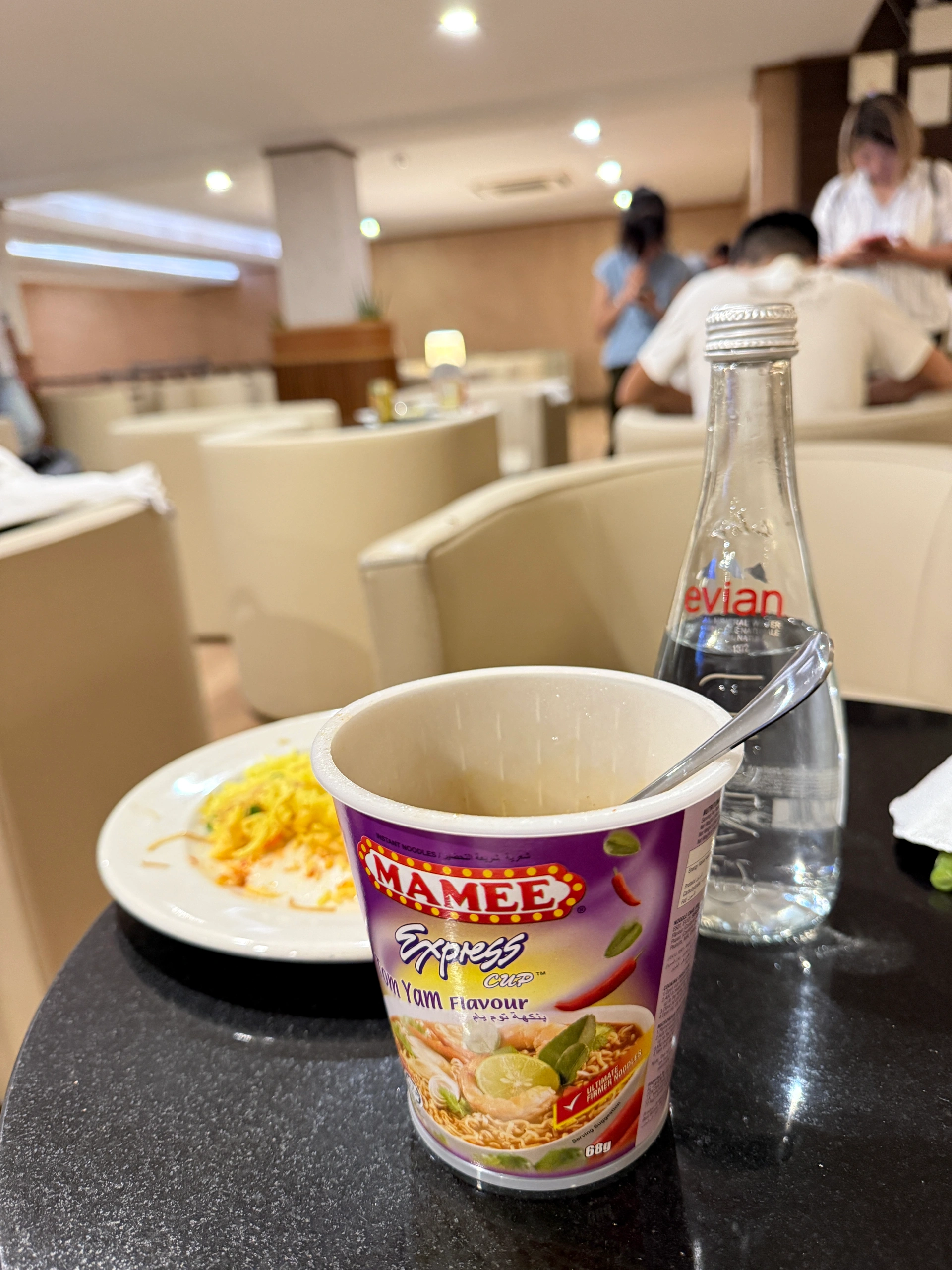 🇸🇬14图 和家人团团圆圆 去了好几个小岛 有点累但很幸福 卡在放假的最后一天回学校了
新年快乐🥂#日常plog #新年 #幸福的具像化 @猪猪Cris