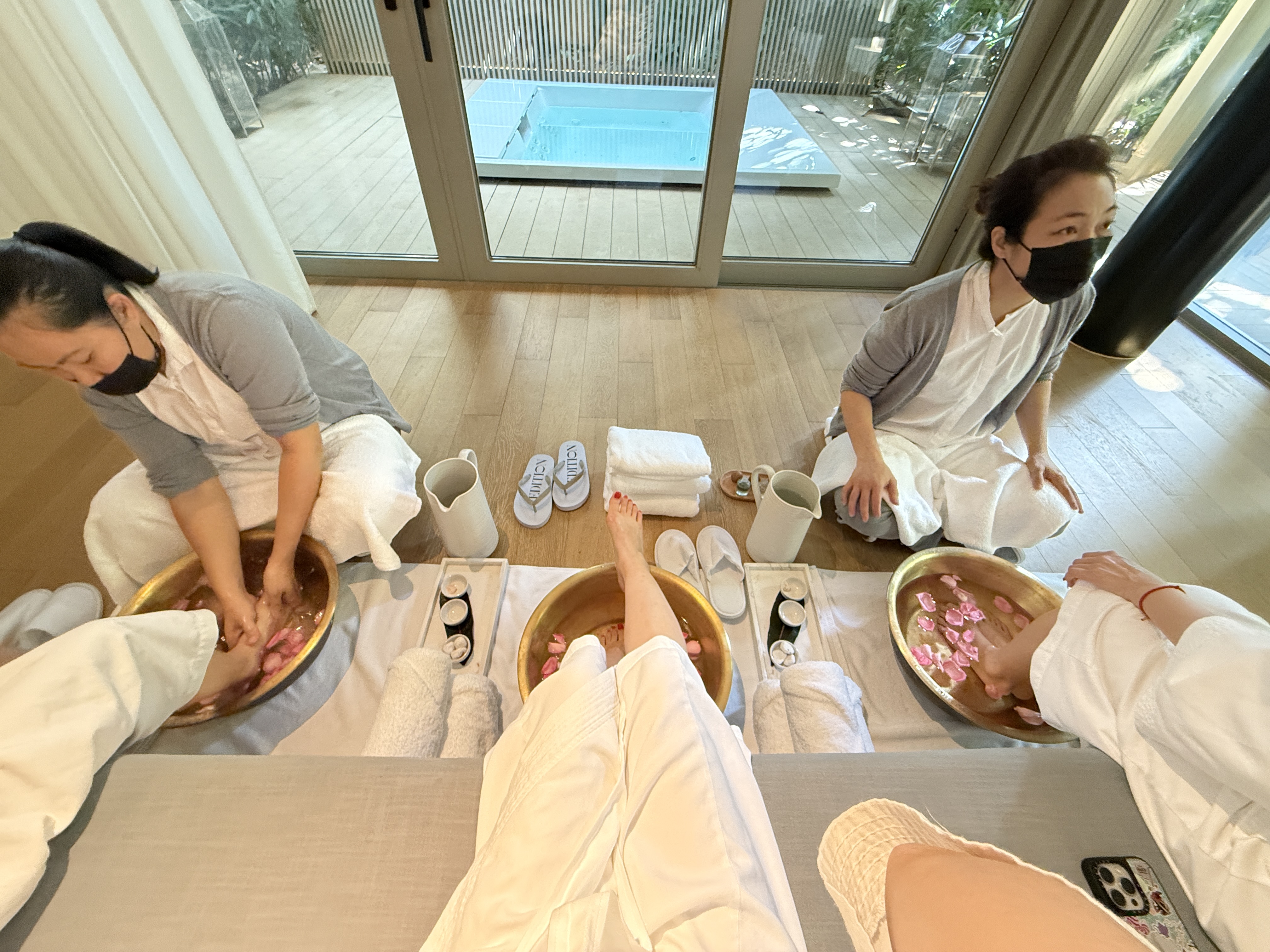 🇸🇬14图 和家人团团圆圆 去了好几个小岛 有点累但很幸福 卡在放假的最后一天回学校了
新年快乐🥂#日常plog #新年 #幸福的具像化 @猪猪Cris