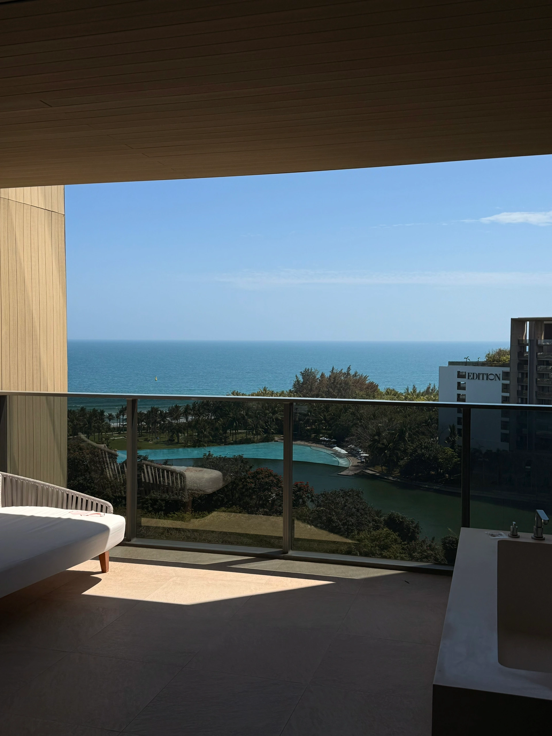 🌴海岛日记 人类需要阳光
大自然真是最好的能量场
#plog#海岛日记 @GreybeeRee