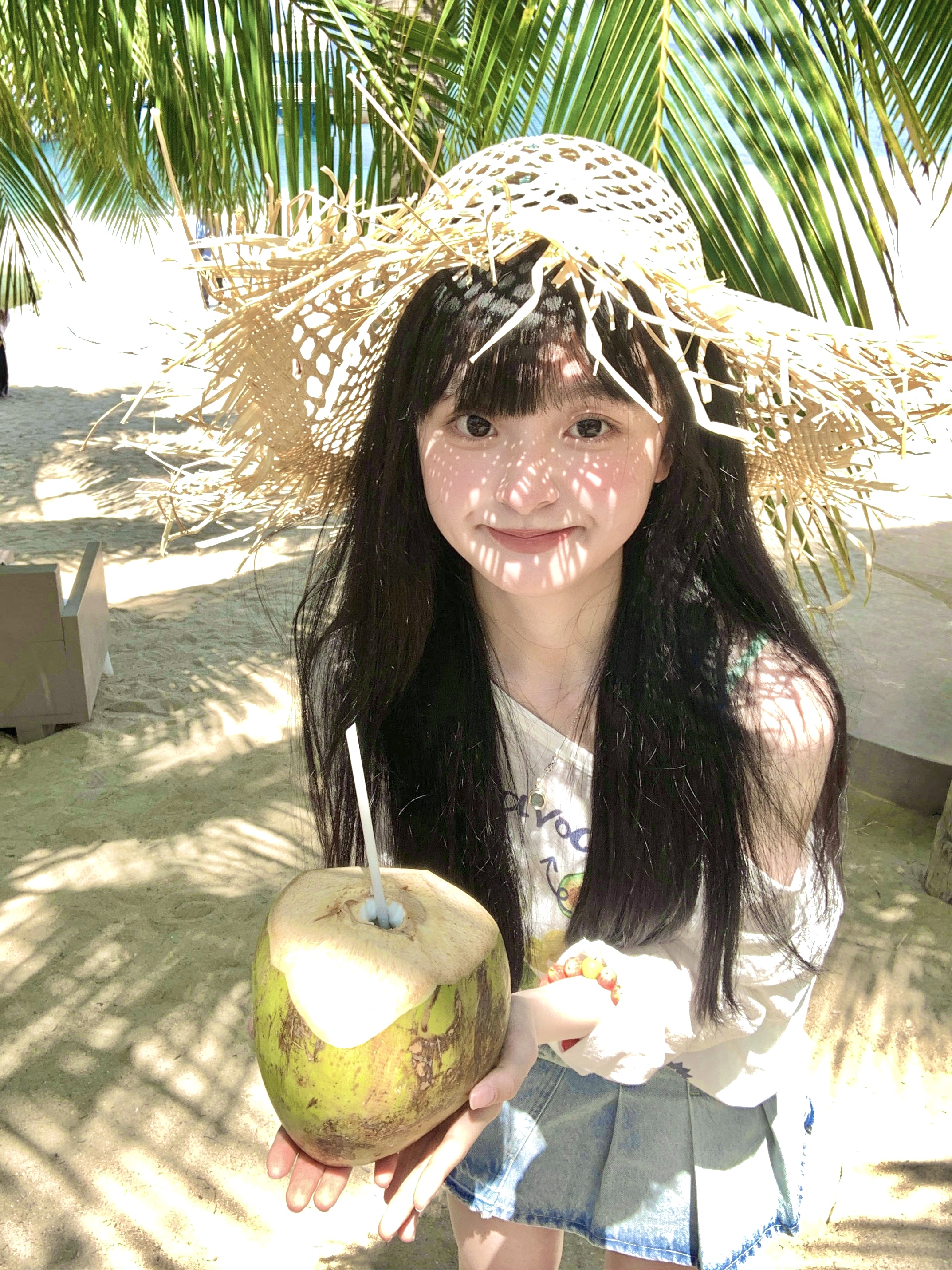 海岛日记｜.★̆̈𝗛𝗲𝗹𝗹𝗼𝗼𝗼𝗼 𓇼🌊 记录海📝🌊🏖️
#来拍照了 #氛围感拍照 #氛围感 #chuu @香菜公主