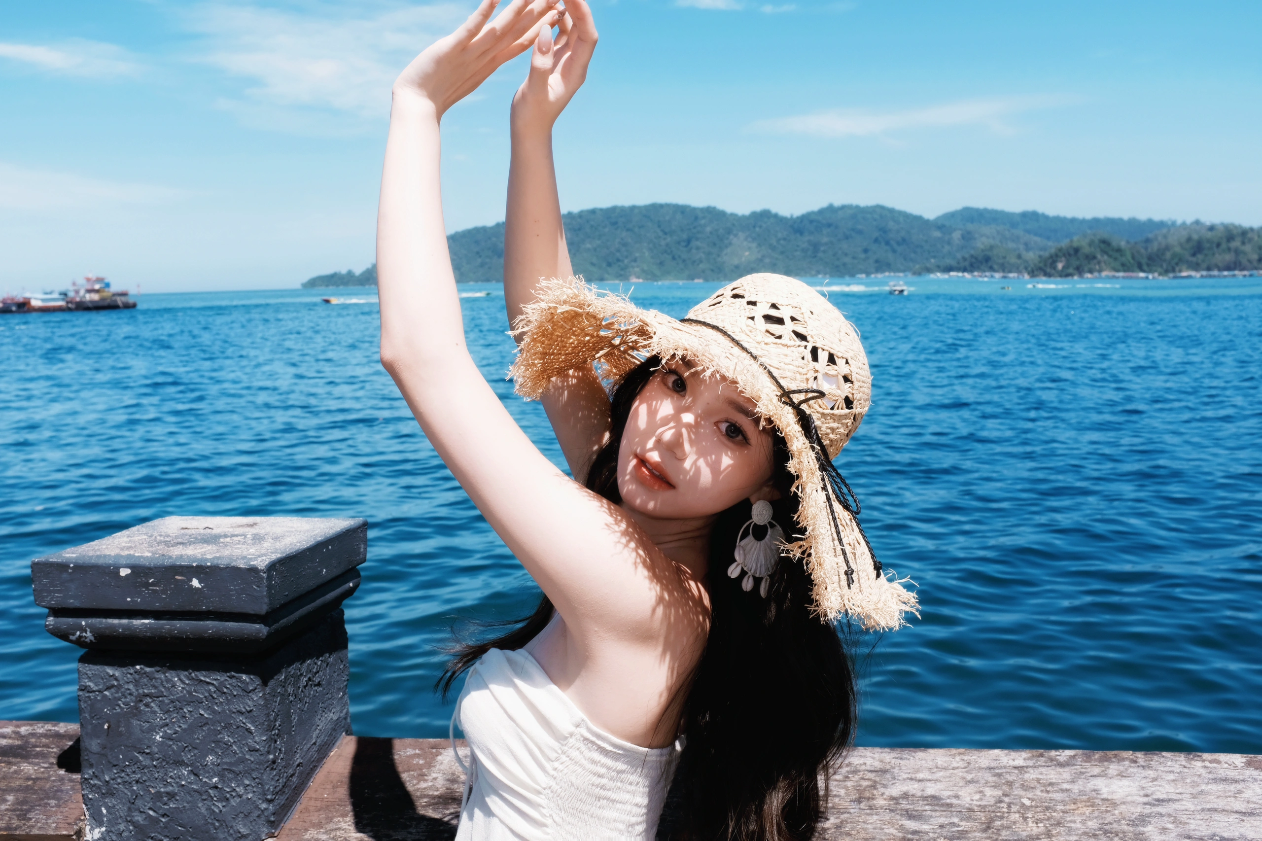 🏝️📔马来西亚 果然旅游能使人变美啊
	
#富有生命力气息照片#富士直出 #马来西亚 #亚庇 #富士x100f #比美照更有杀伤力的#生命力 #旅游 #自然感 #抓拍 #拍出人生照片 #照片就是越随意越生动 @llyjjj