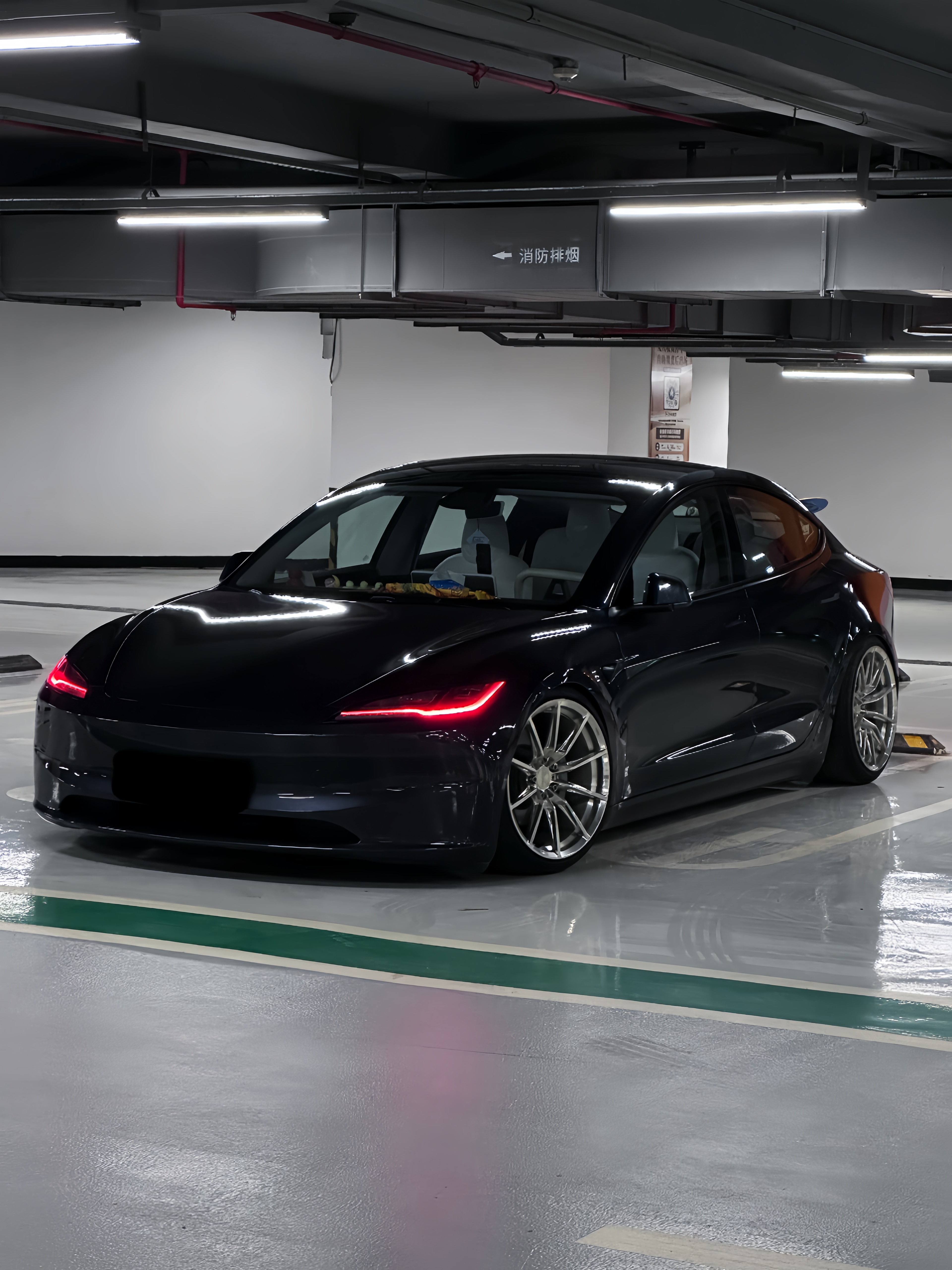 分享我的大玩具🚗 #焕新版model3 #特斯拉恶魔眼 #改装 @菜菜的model 3