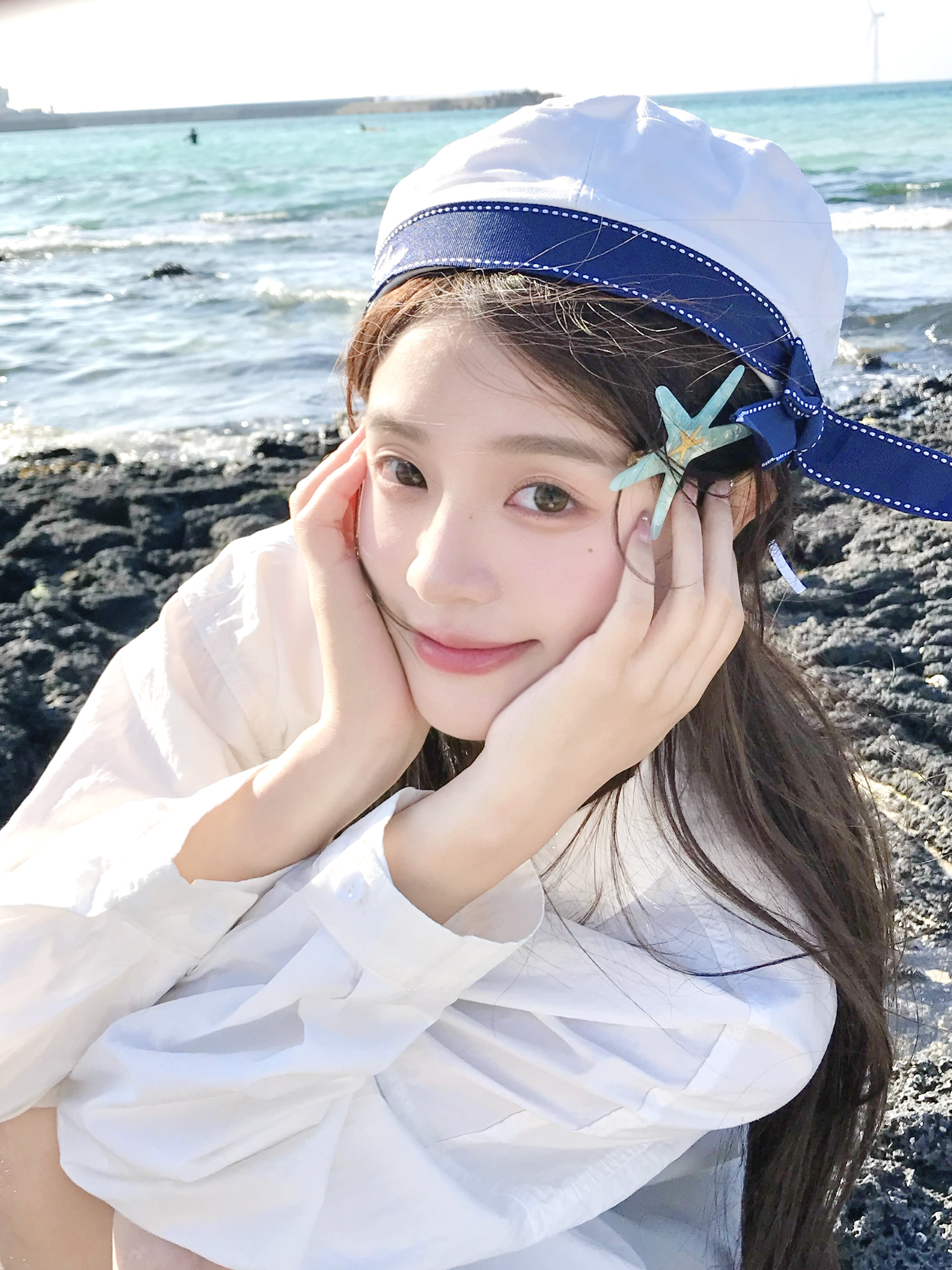 🐚𝘏𝘦𝘢 ~ 𝘑𝘦𝘫𝘶 又来济州岛的果冻海啦～
#我的日常 #拍照姿势 #济州岛 #济州岛拍照 #海边拍照姿势 @壮壮的小口袋里